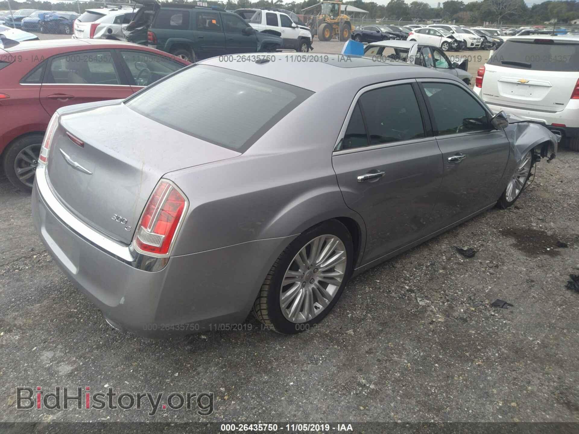 2014 CHRYSLER 300C - VIN: 2C3CCAET2EH382939 - Фото 4