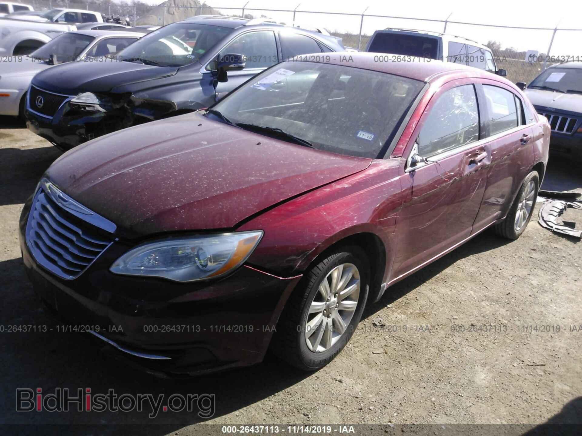 2011 CHRYSLER 200 - VIN: 1C3BC1FB2BN536375 - Фото 2