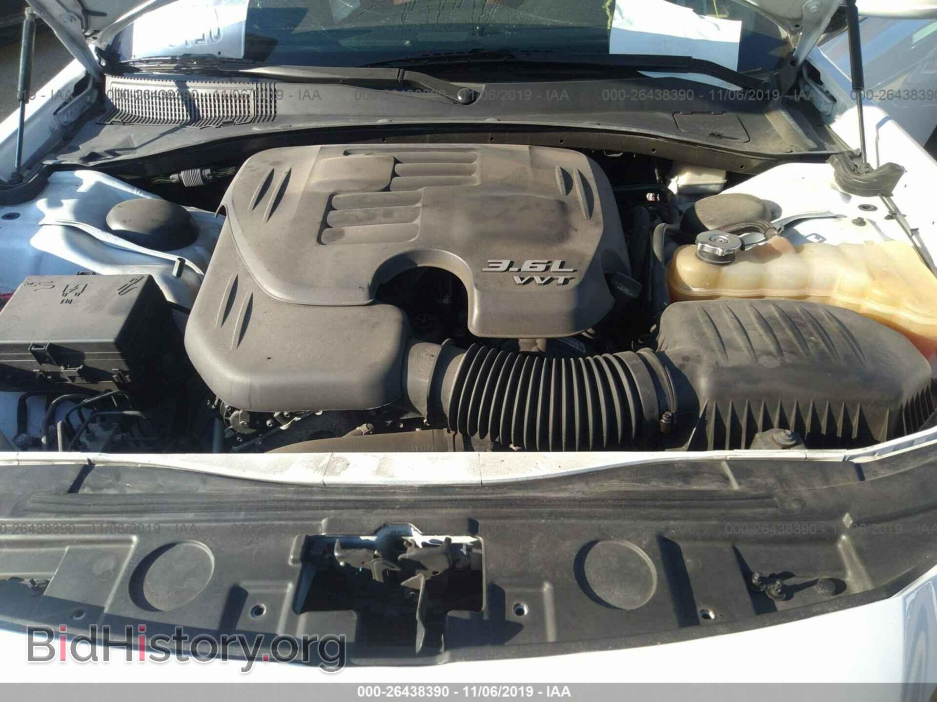 2014 CHRYSLER 300 - VIN: 2C3CCAGG8EH157859 - Фото 10