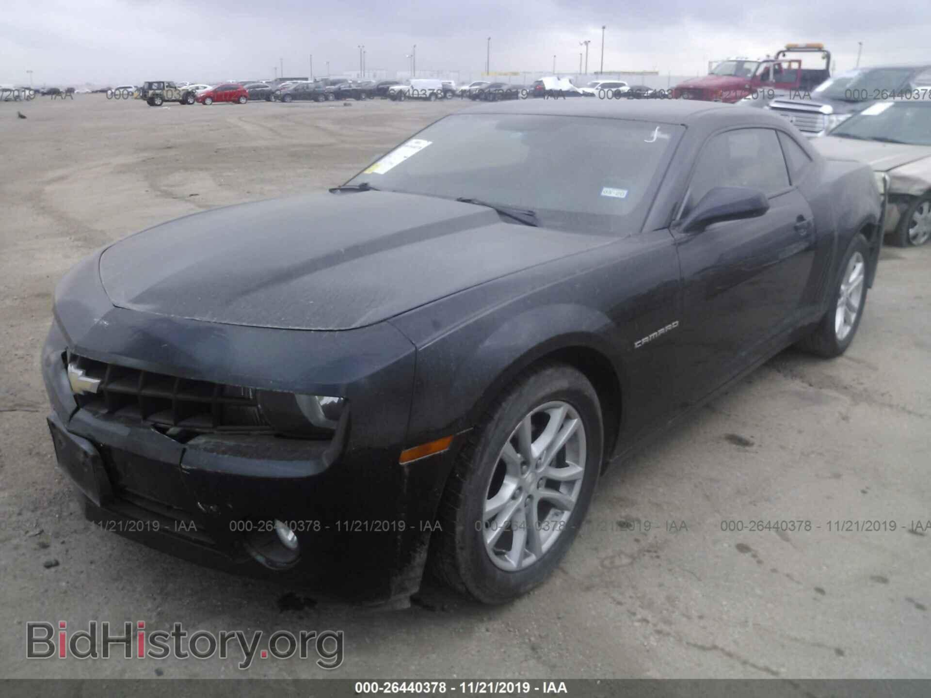 2013 Chevrolet Camaro - VIN: 2G1FB1E32D9147129 - Фото 2