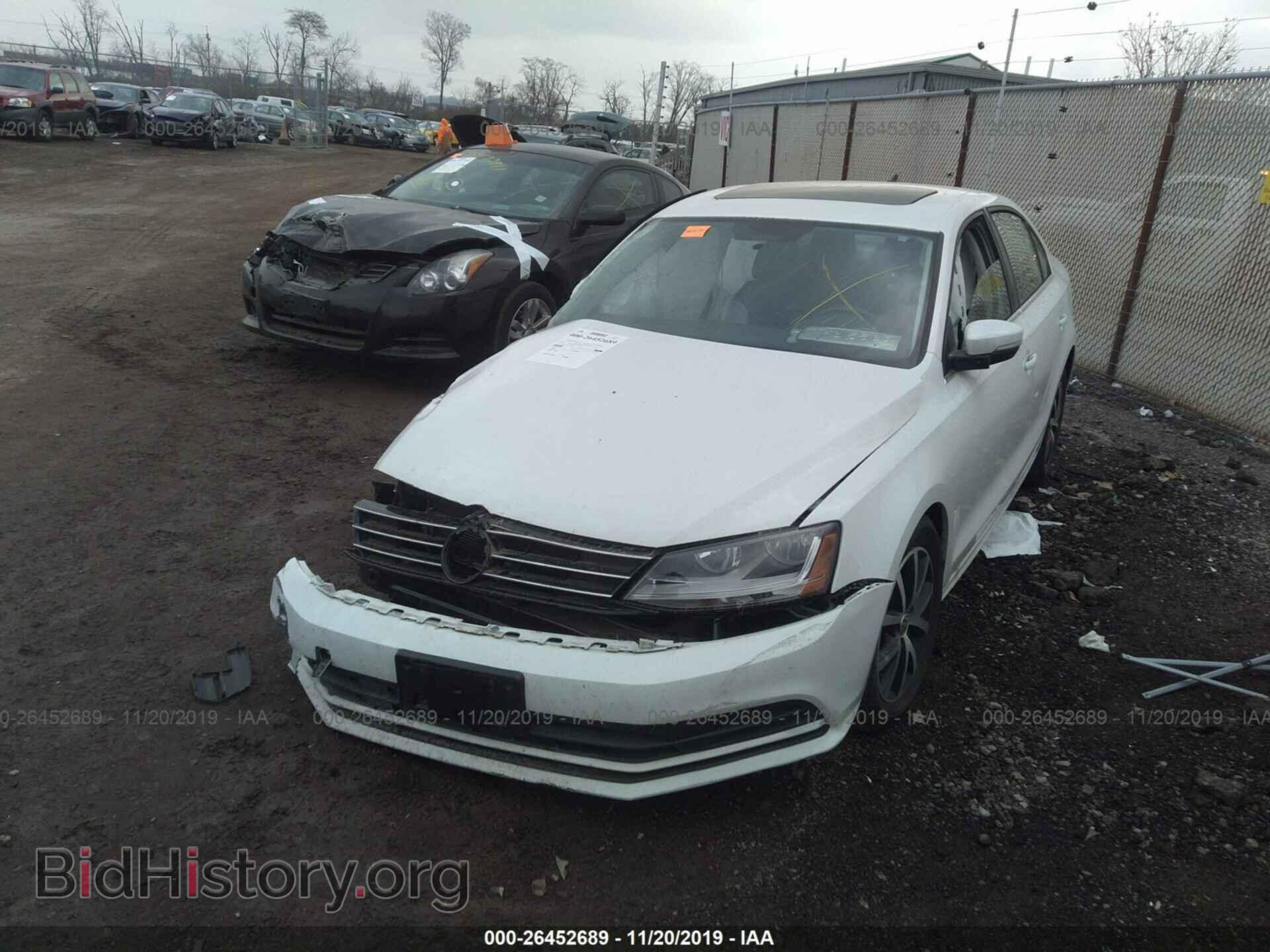 2017 VOLKSWAGEN JETTA - VIN: 3VWDB7AJ6HM399885 - Photo 2