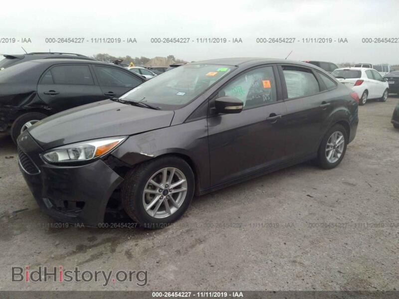 2016 Ford FOCUS (VIN 1FADP3F25GL233958) — photo 2 of 11