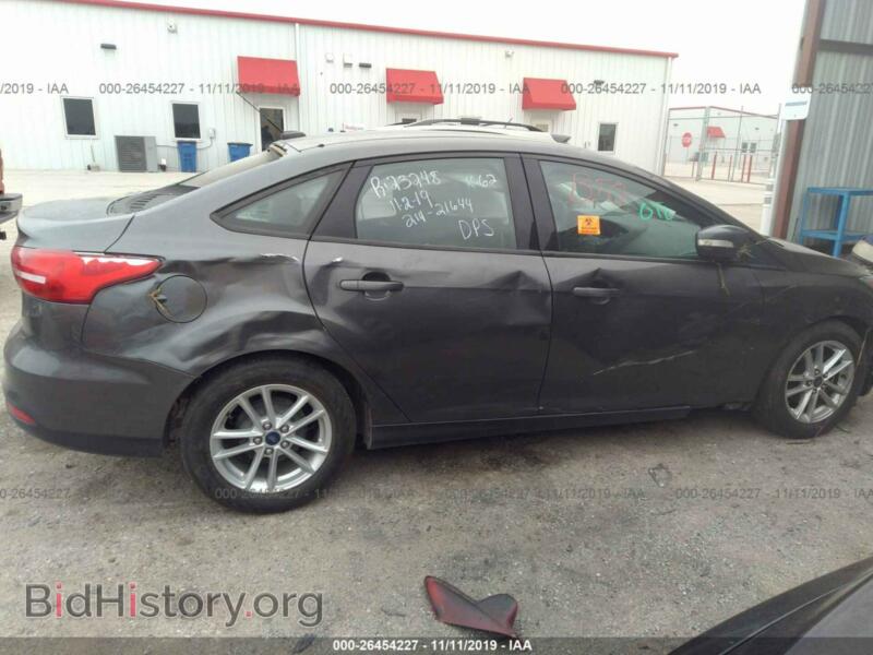 2016 Ford FOCUS (VIN 1FADP3F25GL233958) — photo 6 of 11