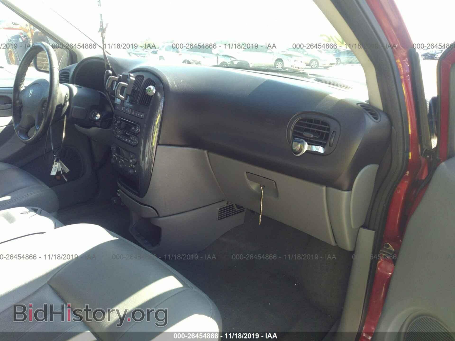 2005 Dodge Grand Caravan - VIN: 2D4GP44L75R558031 - Фото 5