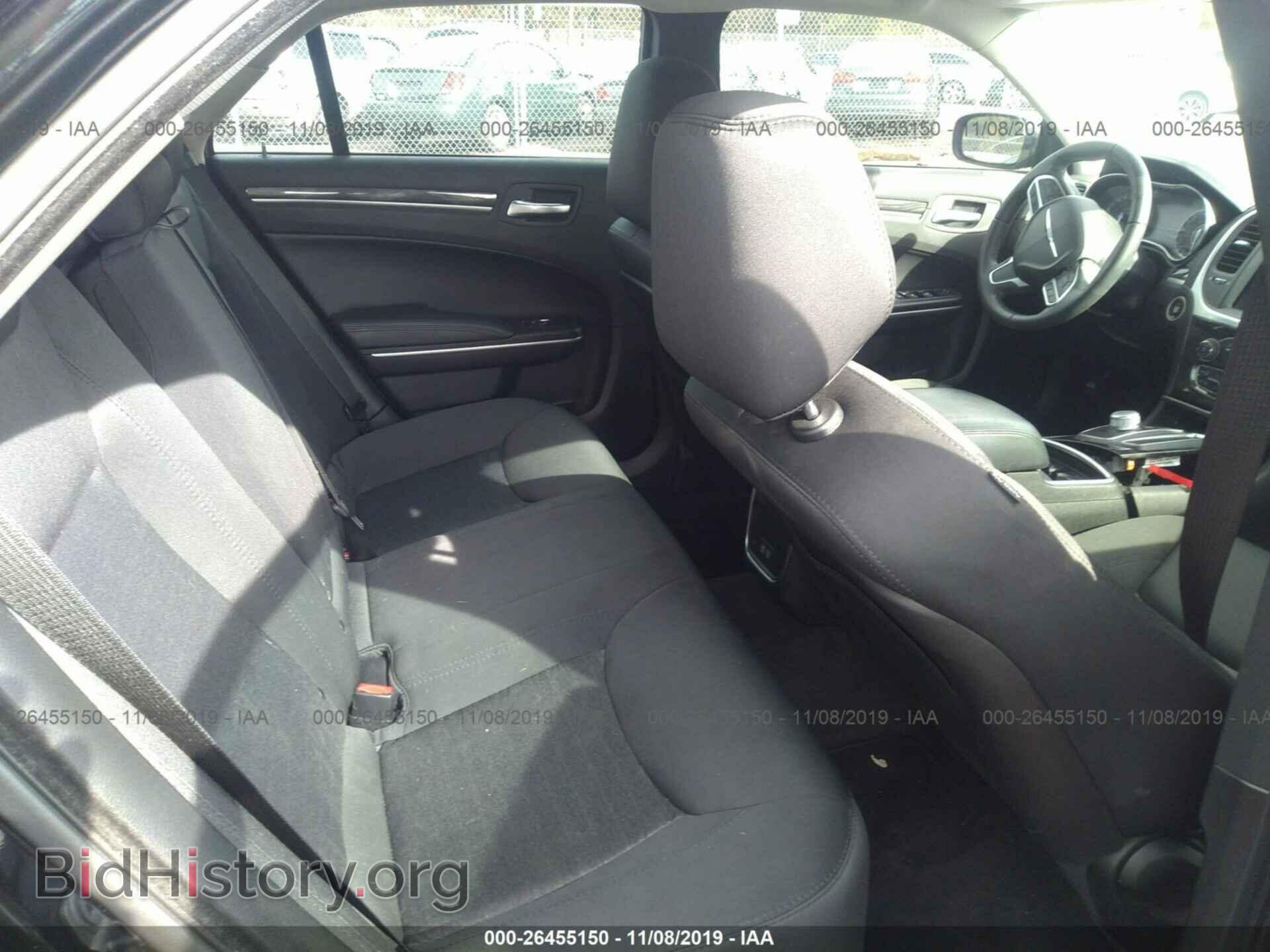 2018 CHRYSLER 300 - VIN: 2C3CCAAG6JH338512 - Фото 8