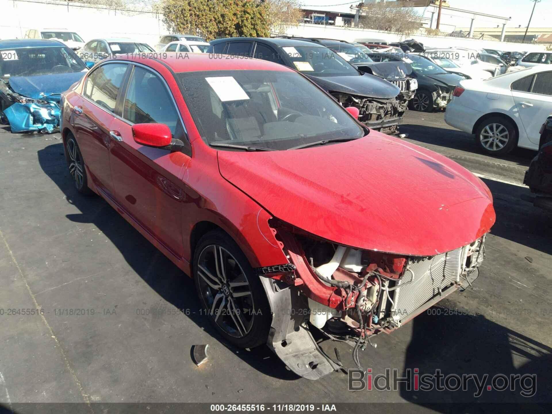 Photo 1HGCR2F52HA067126 - HONDA ACCORD 2017