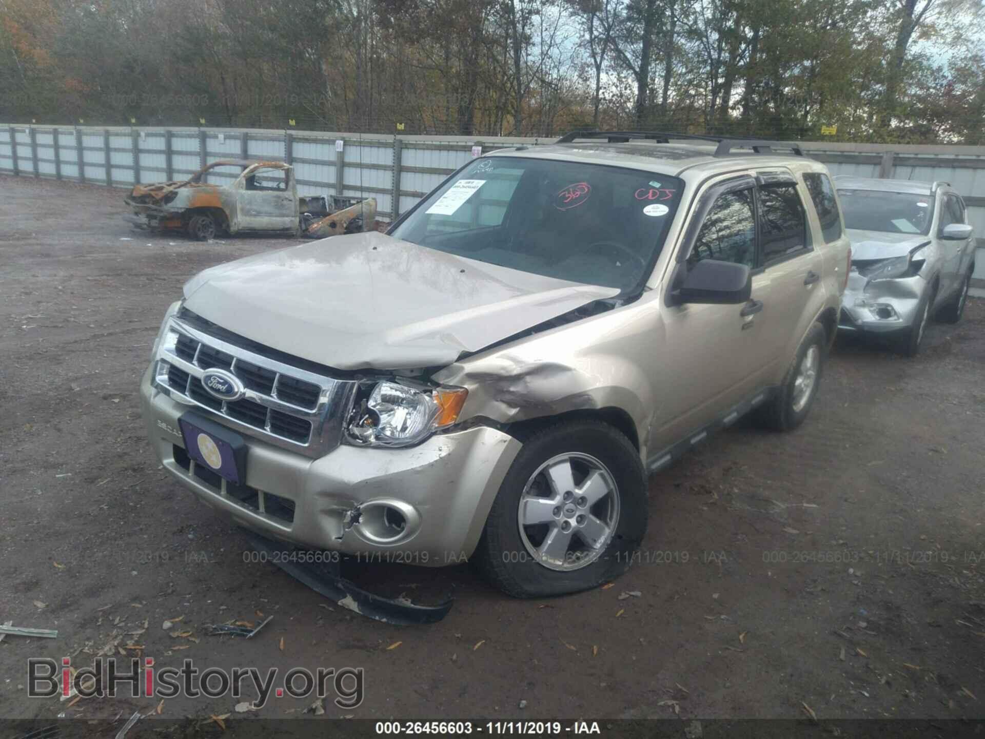 2011 FORD ESCAPE - VIN: 1FMCU9DG5BKA24701 - Фото 2