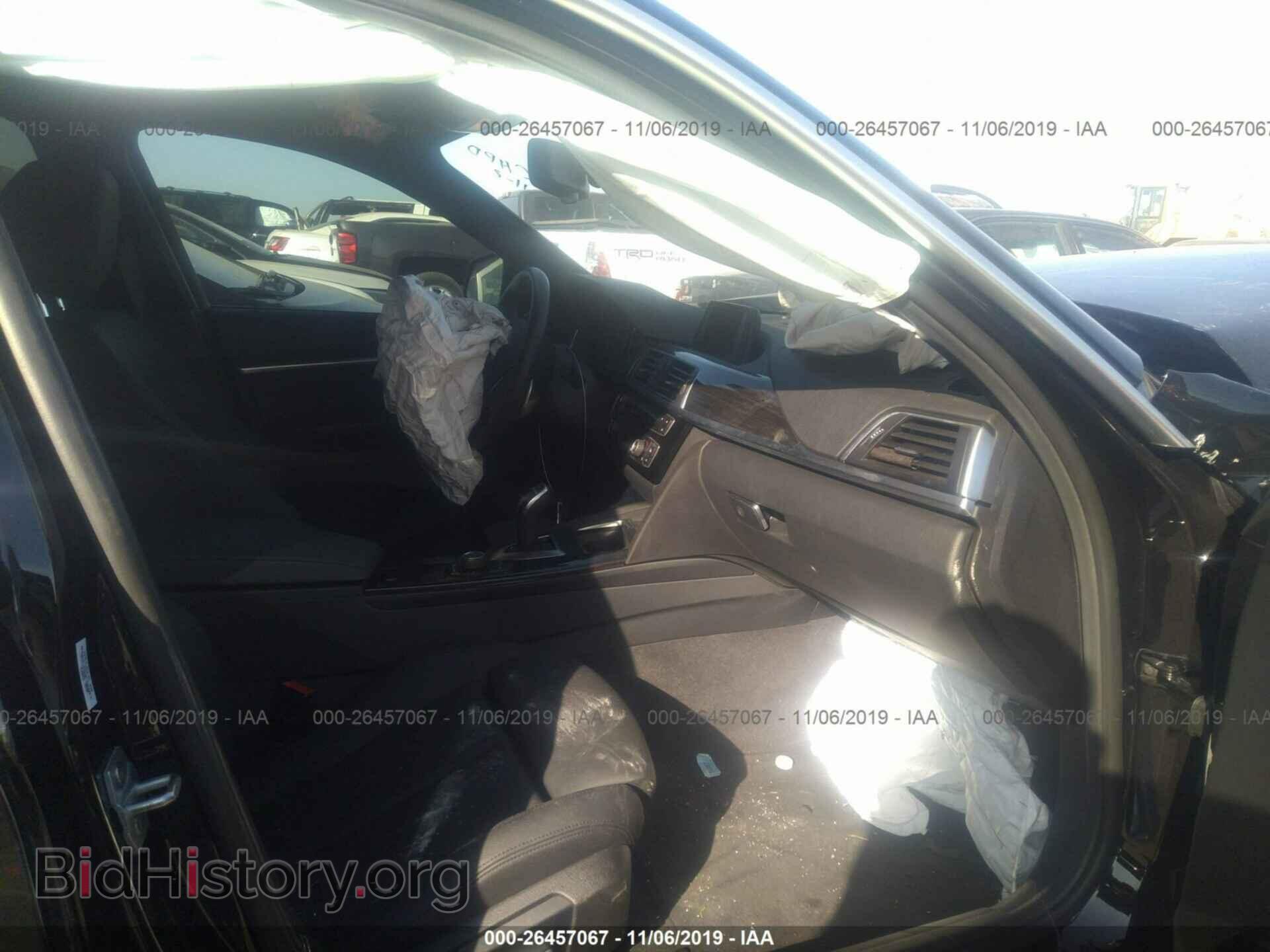 2018 BMW 330 - VIN: WBA8B9G59JNV00047 - Фото 5