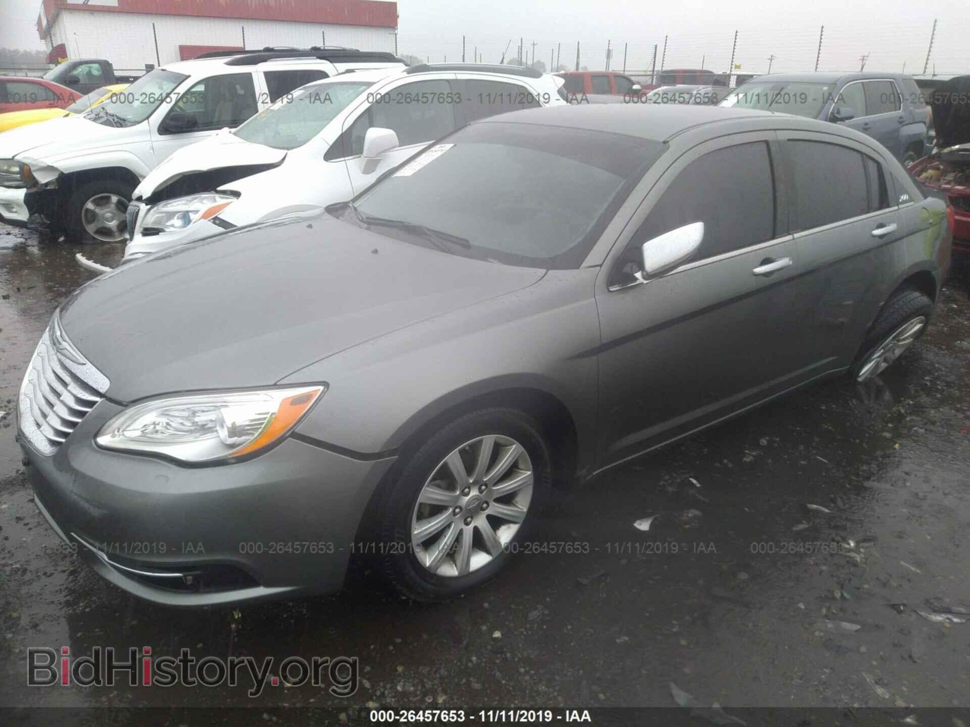 2013 CHRYSLER 200 - VIN: 1C3CCBCG7DN528124 - Photo 2
