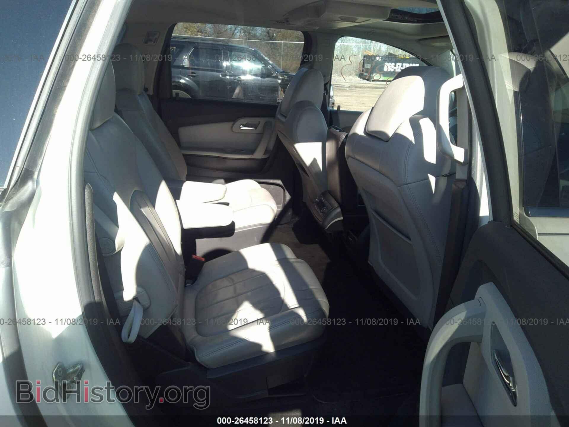 2011 CHEVROLET TRAVERSE - VIN: 1GNKRLED2BJ217033 - Фото 8