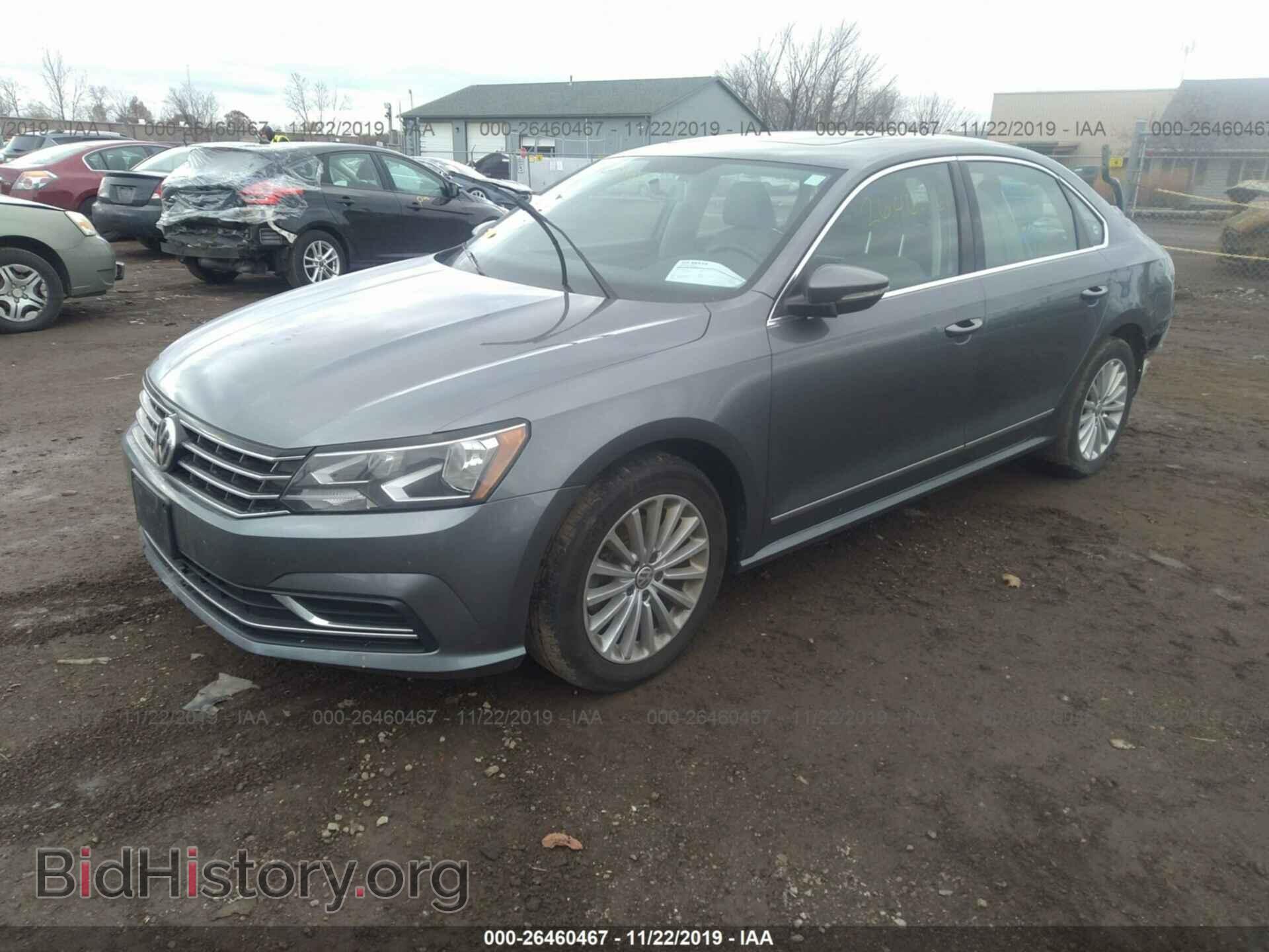 2017 VOLKSWAGEN PASSAT - VIN: 1VWBT7A31HC022632 - Фото 2