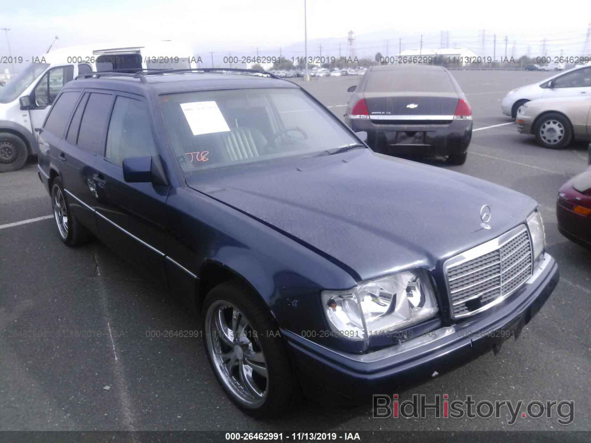 Photo WDBEA92E2SF298792 - MERCEDES-BENZ E 1995