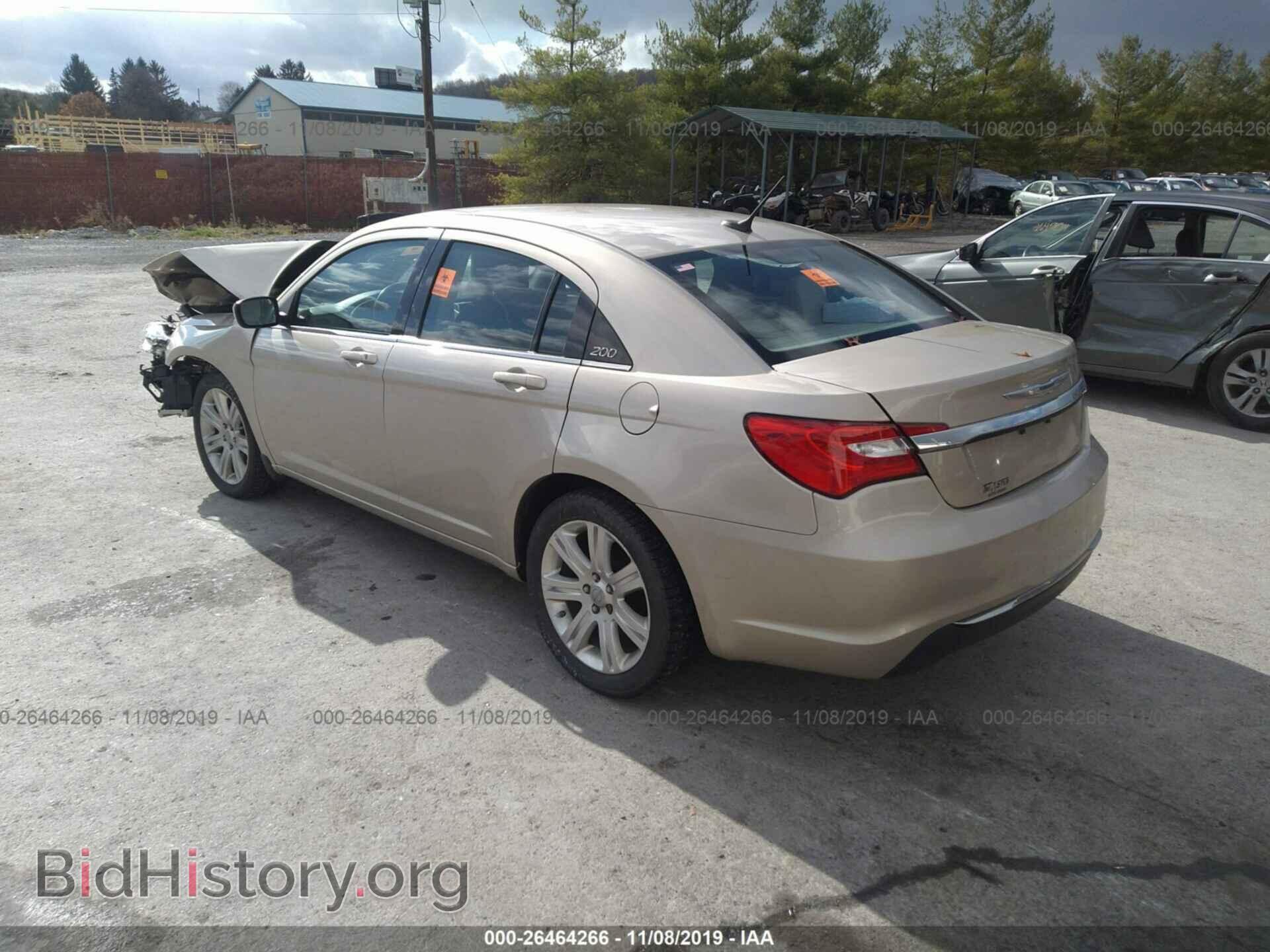 2014 Chrysler 200 - VIN: 1C3CCBBB4EN153462 - Фото 3