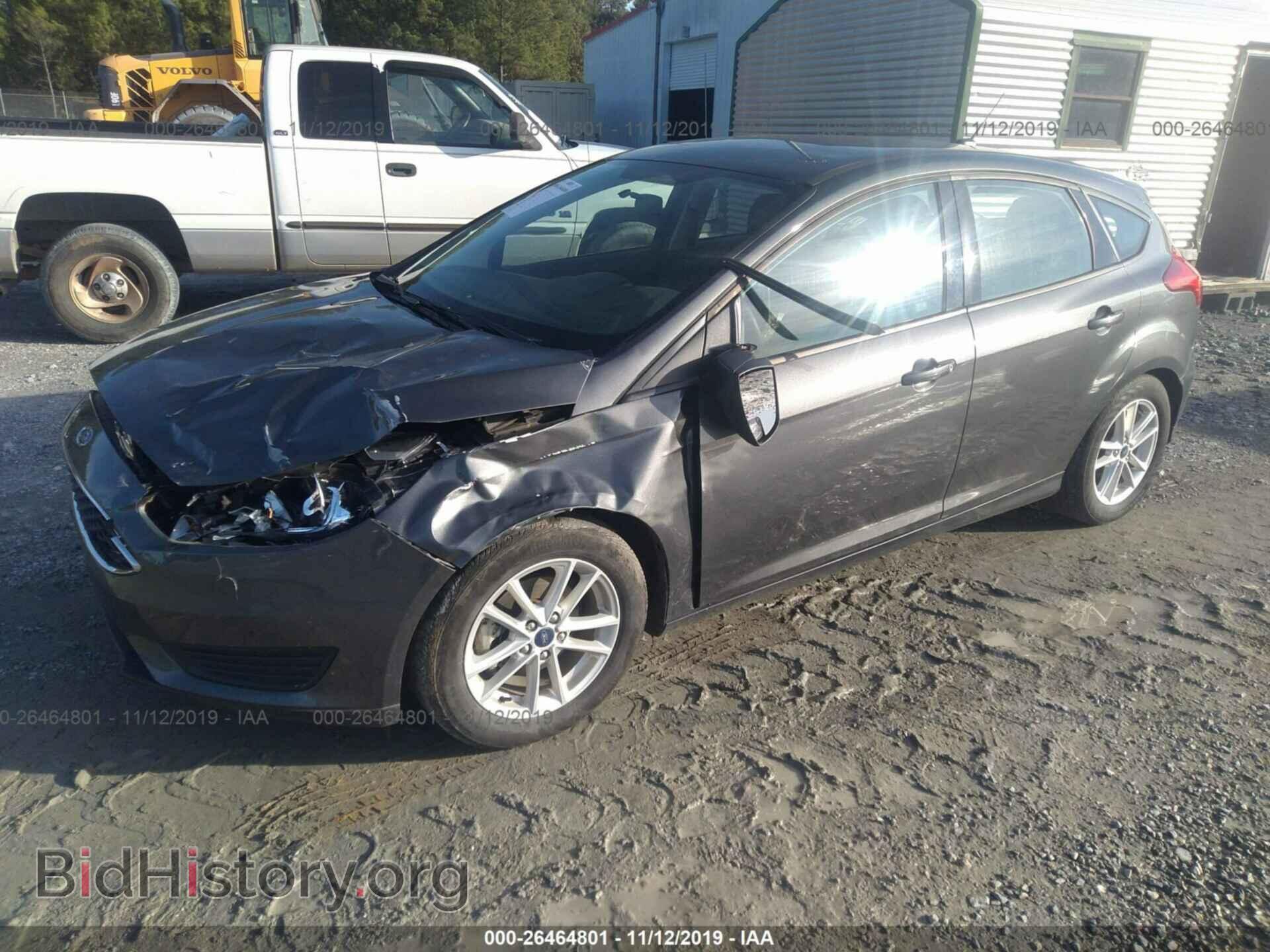 2017 Ford Focus - VIN: 1FADP3K29HL201702 - Фото 2