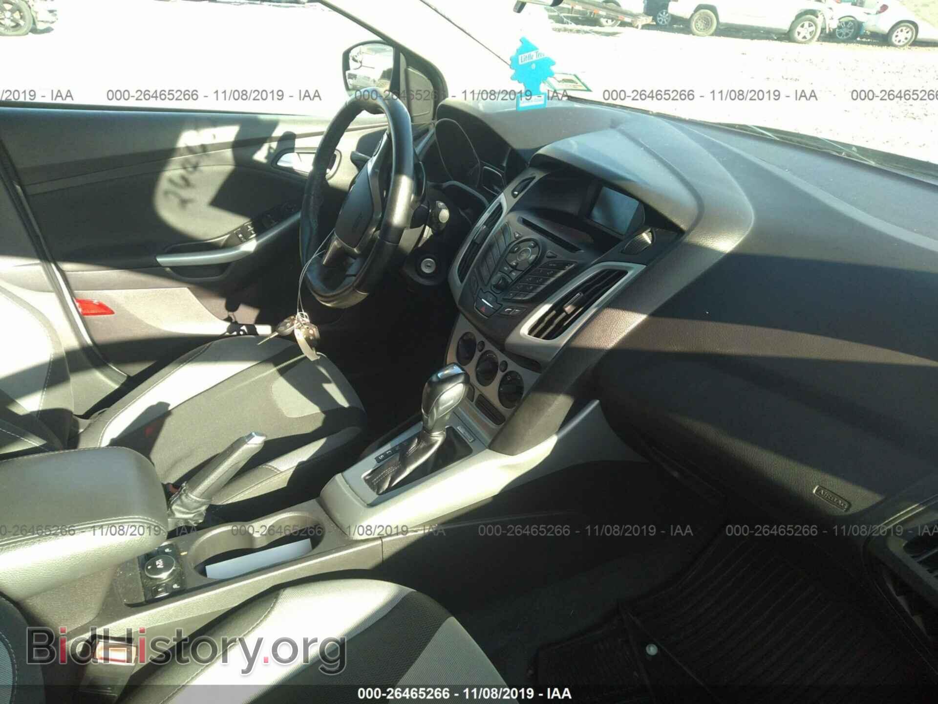 2012 Ford Focus - VIN: 1FAHP3F24CL322948 - Photo 5