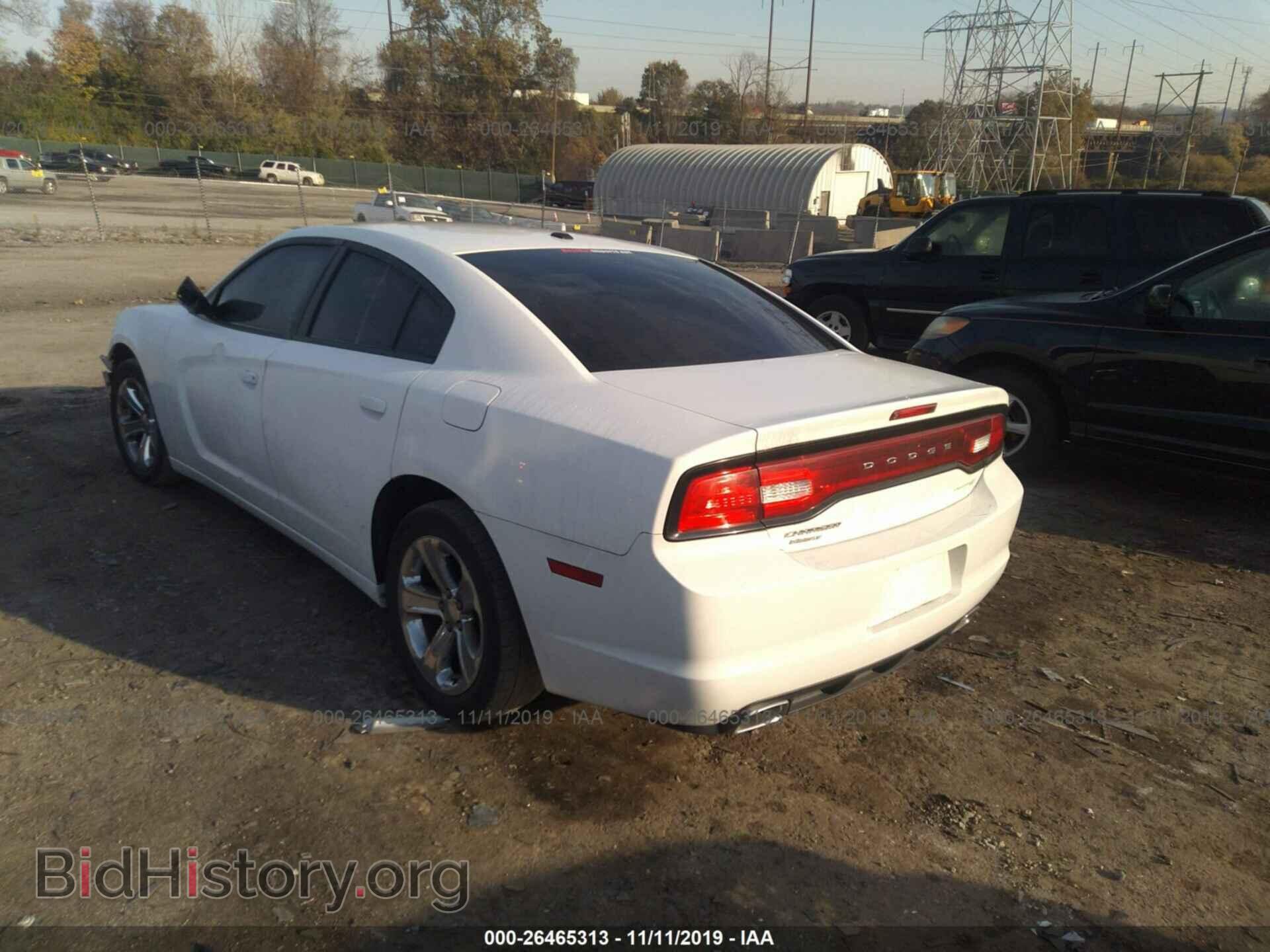 2011 Dodge Charger - VIN: 2B3CL3CG0BH526076 - Фото 3