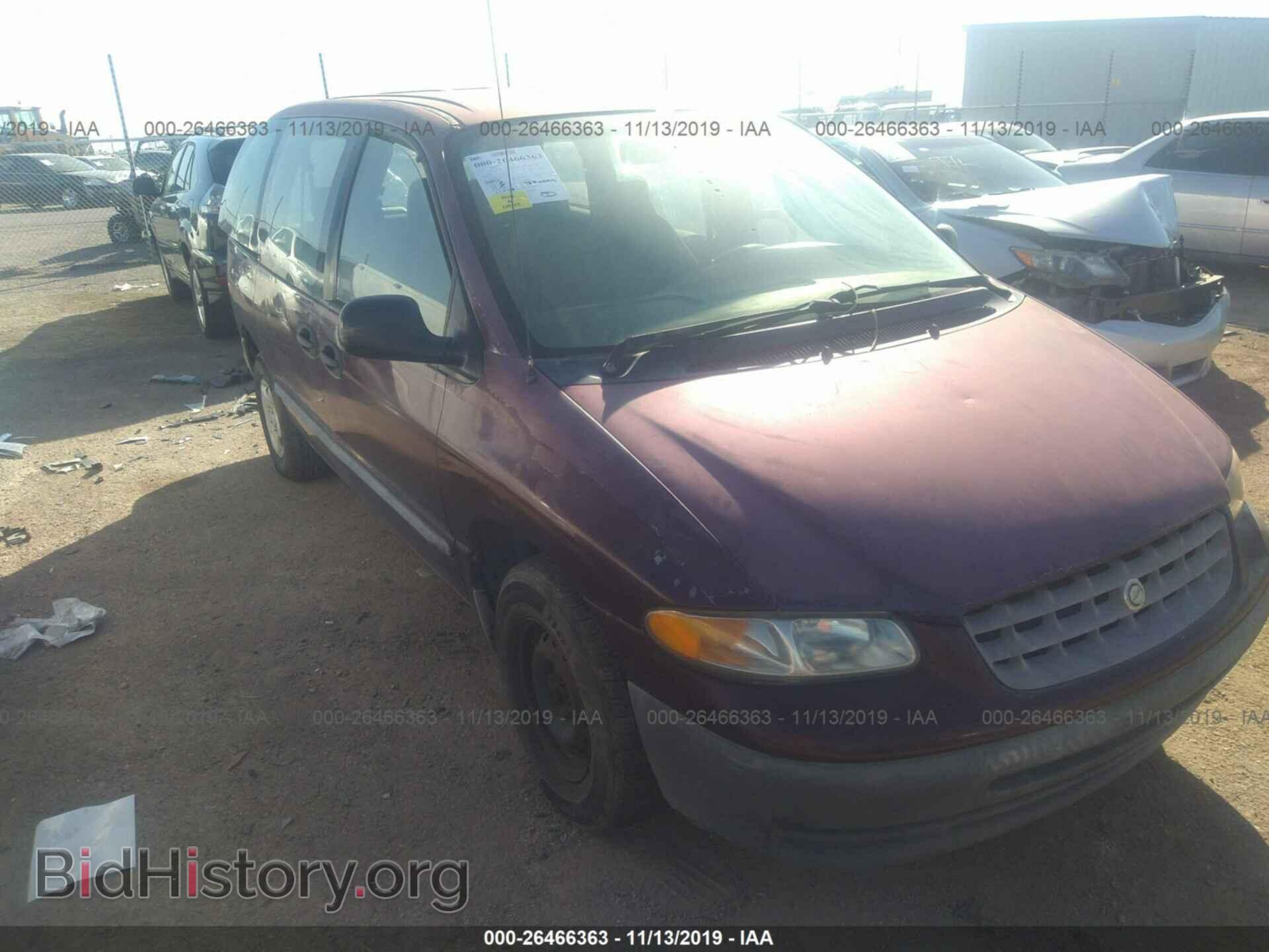Photo 2C4FJ25B8YR778383 - CHRYSLER VOYAGER 2000