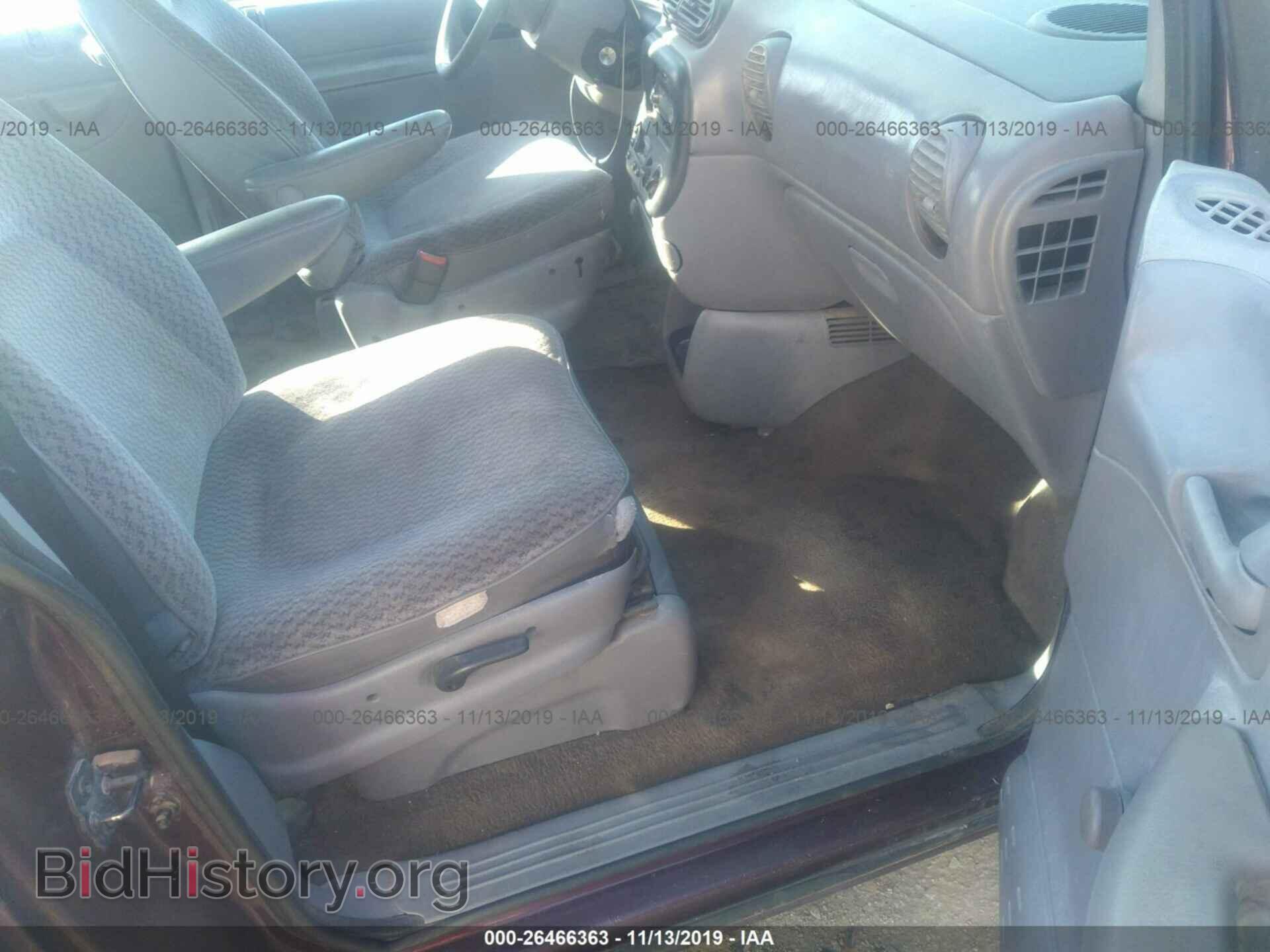 2000 CHRYSLER VOYAGER - VIN: 2C4FJ25B8YR778383 - Фото 5