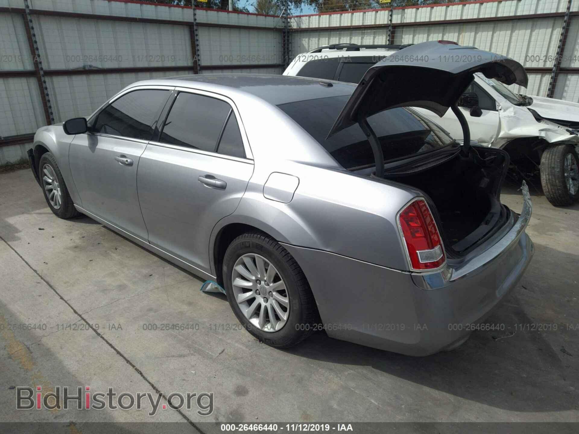 2013 CHRYSLER 300 - VIN: 2C3CCAAG8DH574888 - Photo 3