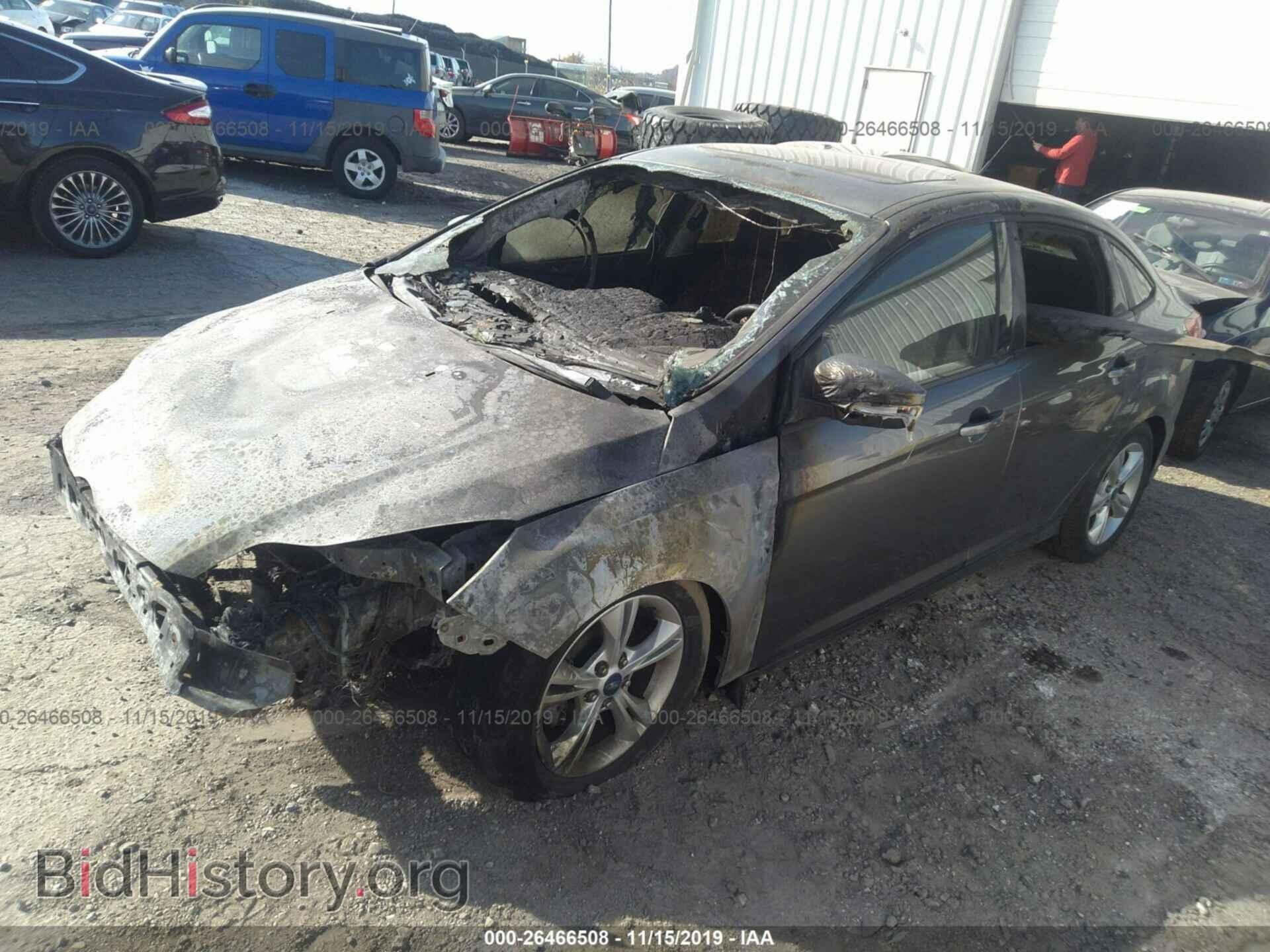 2014 Ford Focus - VIN: 1FADP3F23EL2326 - Photo 2