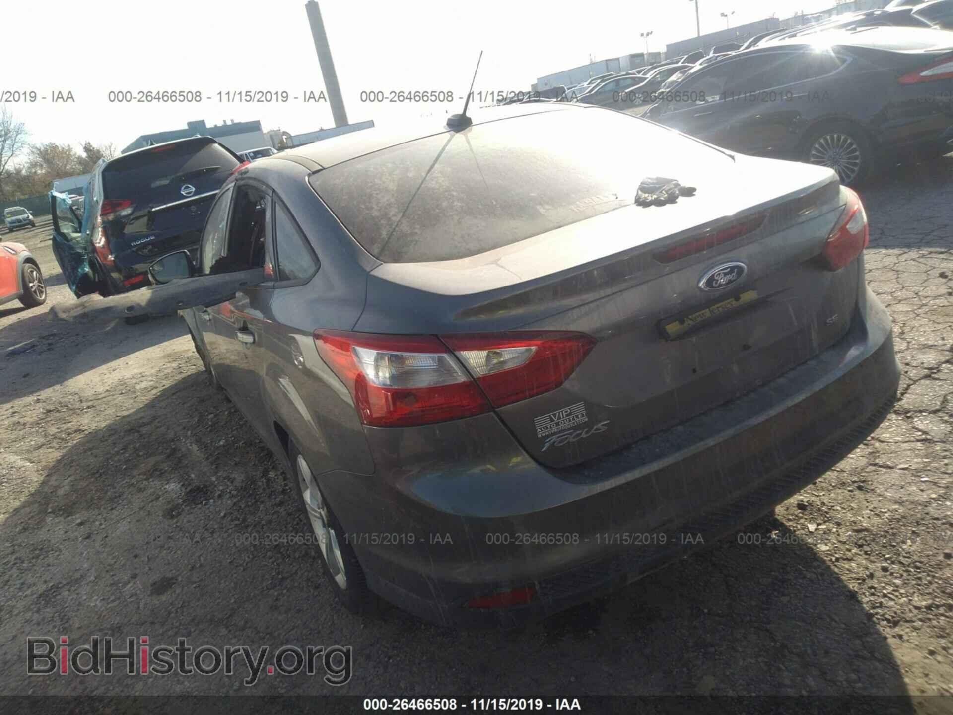 2014 Ford Focus - VIN: 1FADP3F23EL2326 - Photo 3