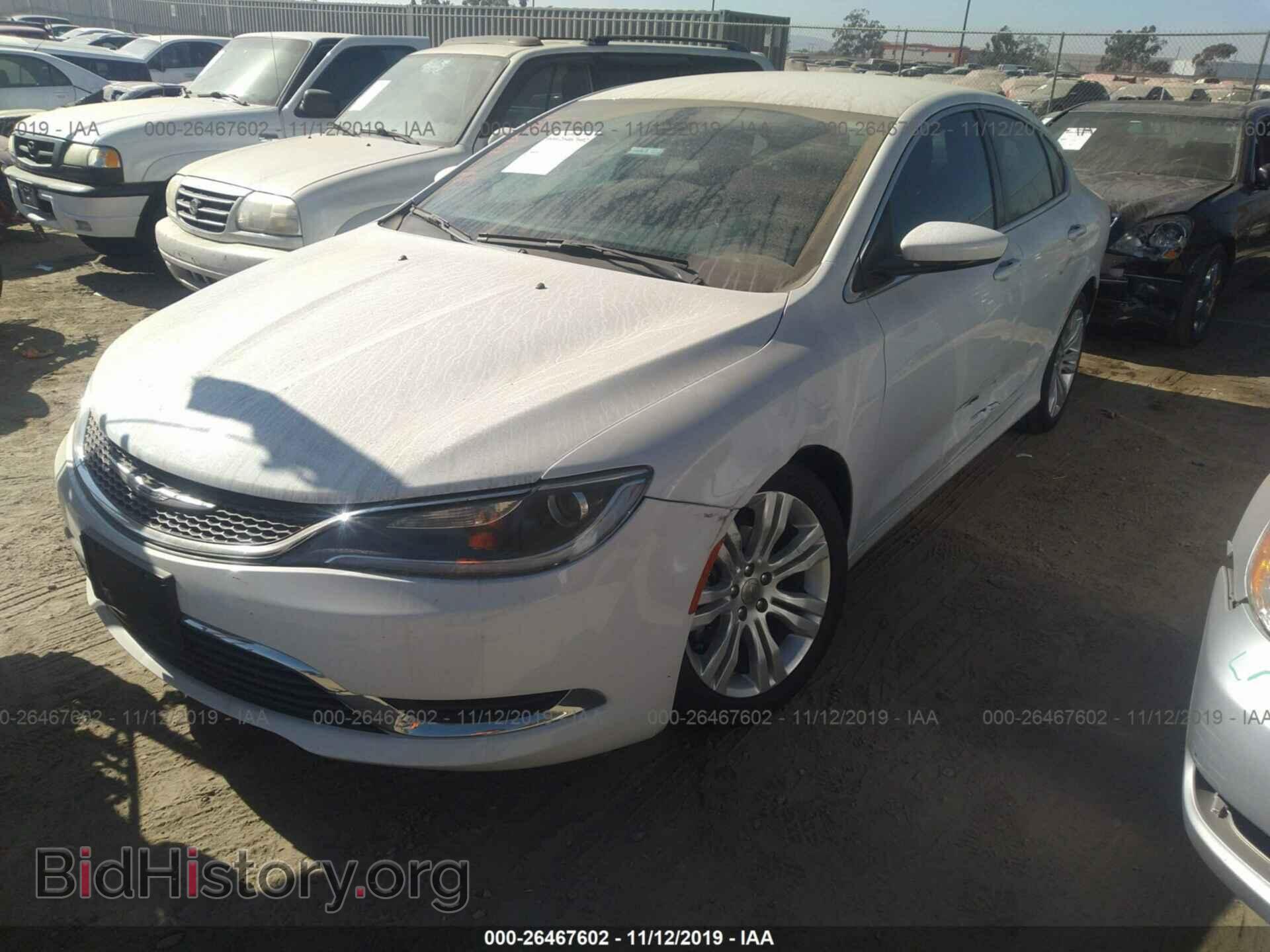 2015 Chrysler 200 - VIN: 1C3CCCAB3FN597585 - Photo 2