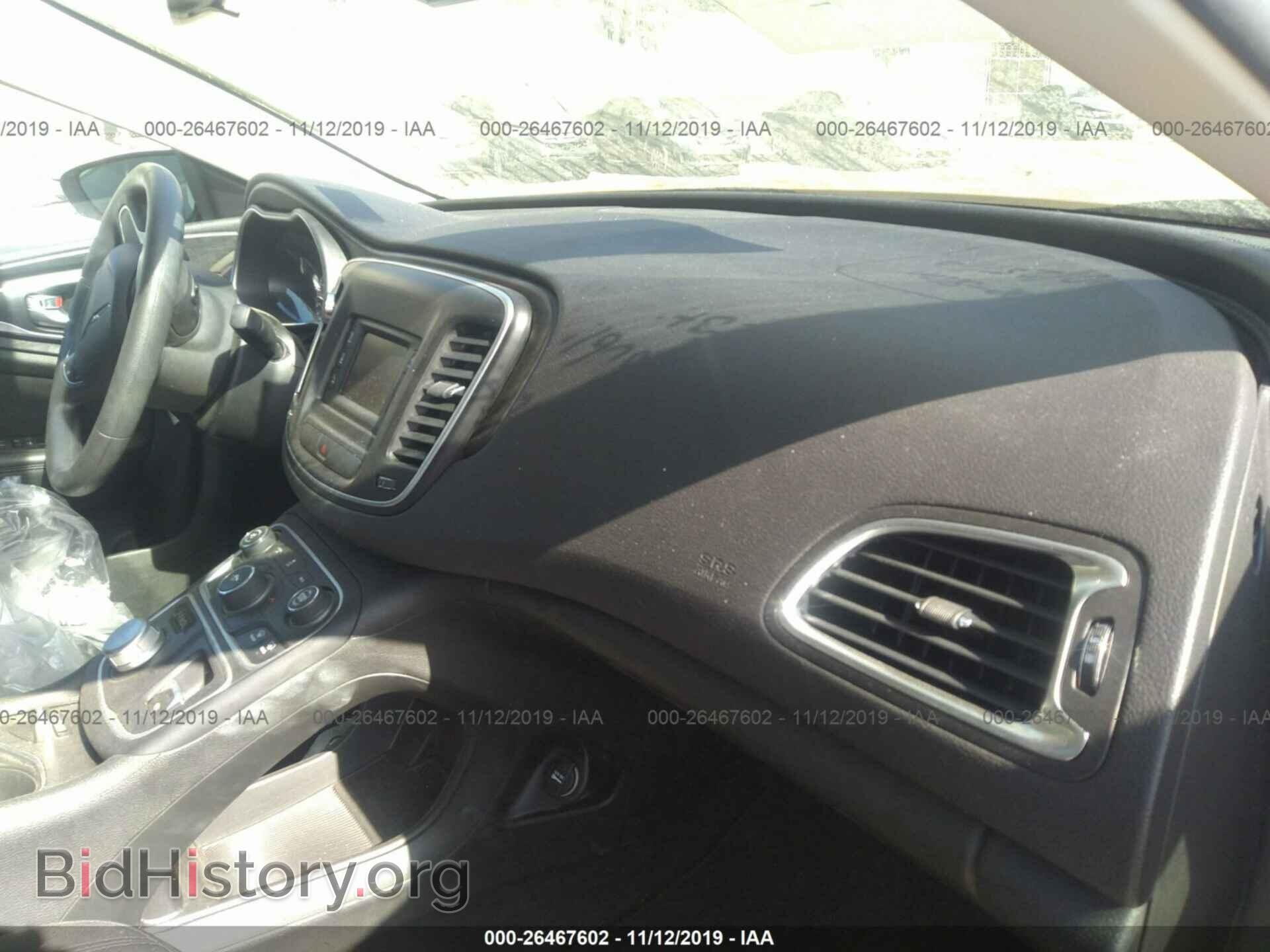 2015 Chrysler 200 - VIN: 1C3CCCAB3FN597585 - Photo 5