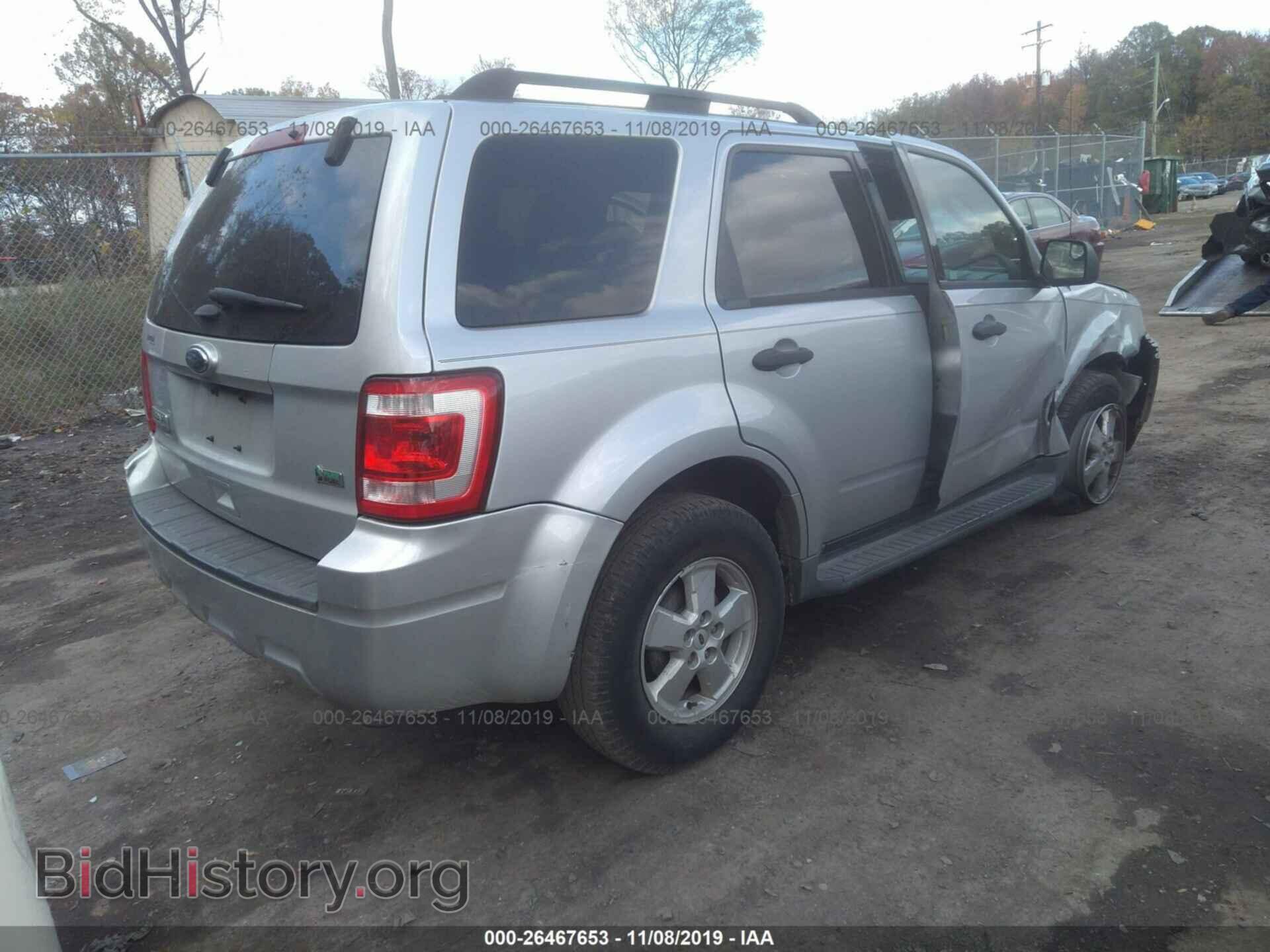 2011 FORD ESCAPE - VIN: 1FMCU0DG7BKC47270 - Фото 4