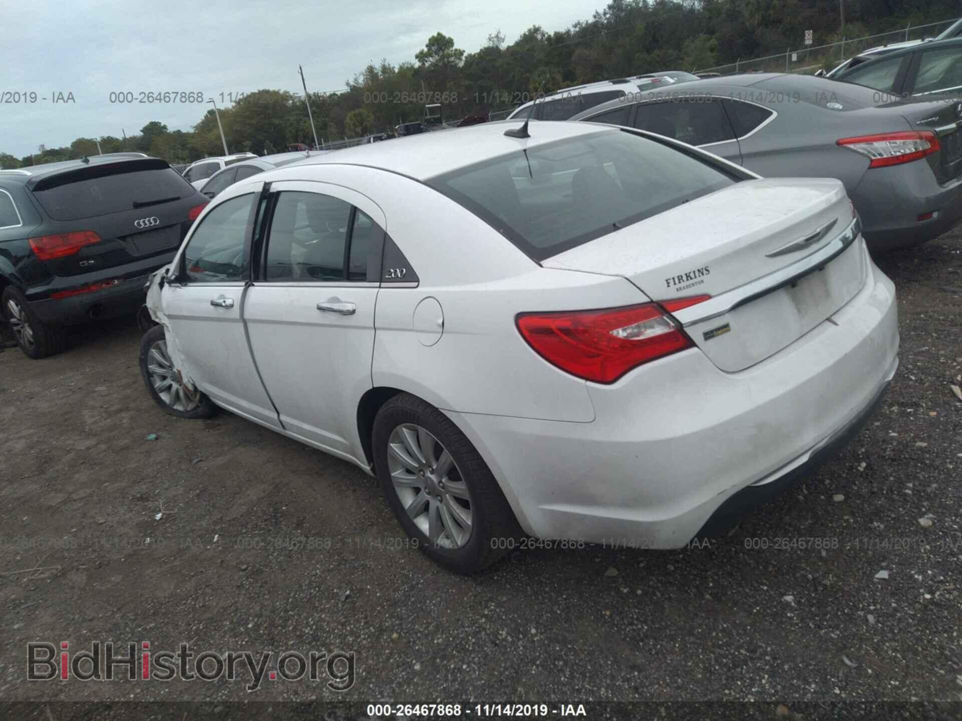 2013 Chrysler 200 - VIN: 1C3CCBCG5DN579251 - Photo 3