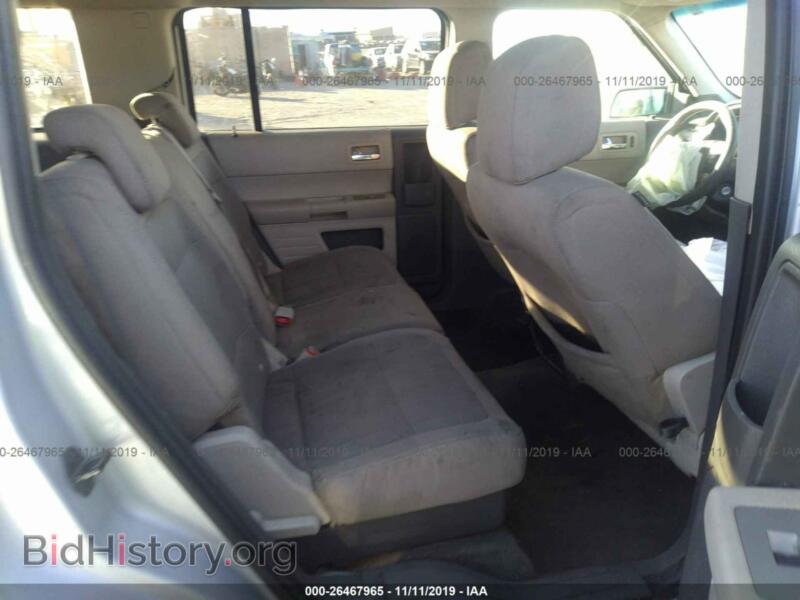 2011 Ford FLEX (VIN 2FMGK5BC9BBD19066) — photo 8 of 11