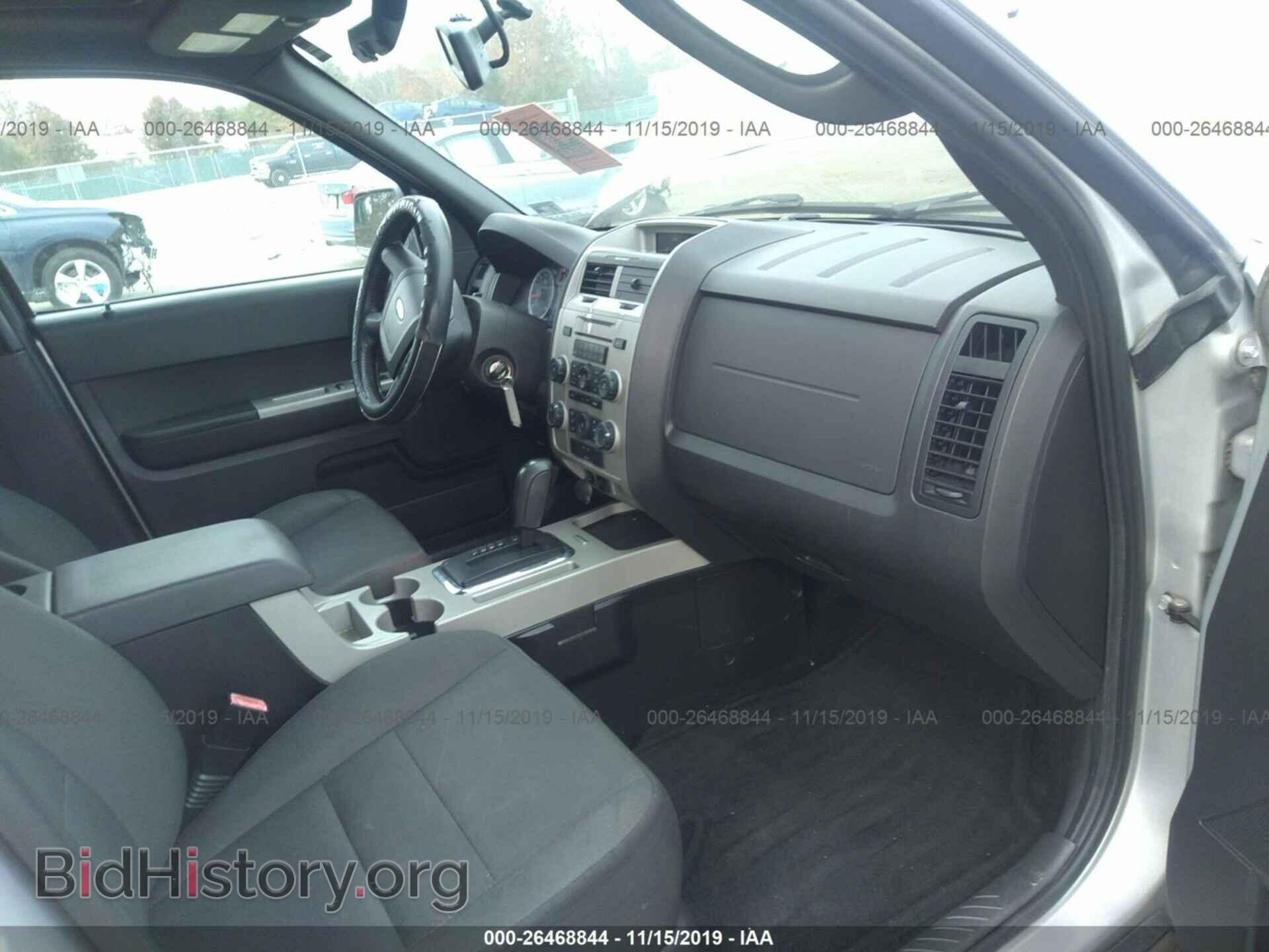 2011 FORD ESCAPE - VIN: 1FMCU0DG7BKB82016 - Photo 5