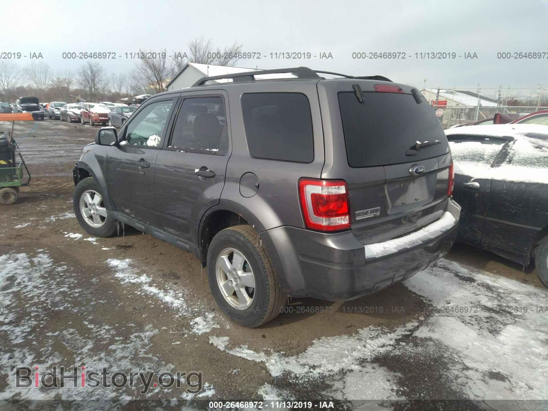 2011 FORD ESCAPE - VIN: 1FMCU0D76BKA48307 - Фото 3