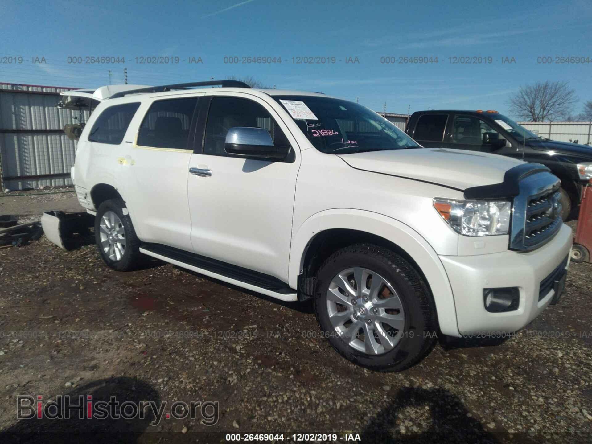Photo 5TDDW5G10CS062396 - TOYOTA SEQUOIA 2012
