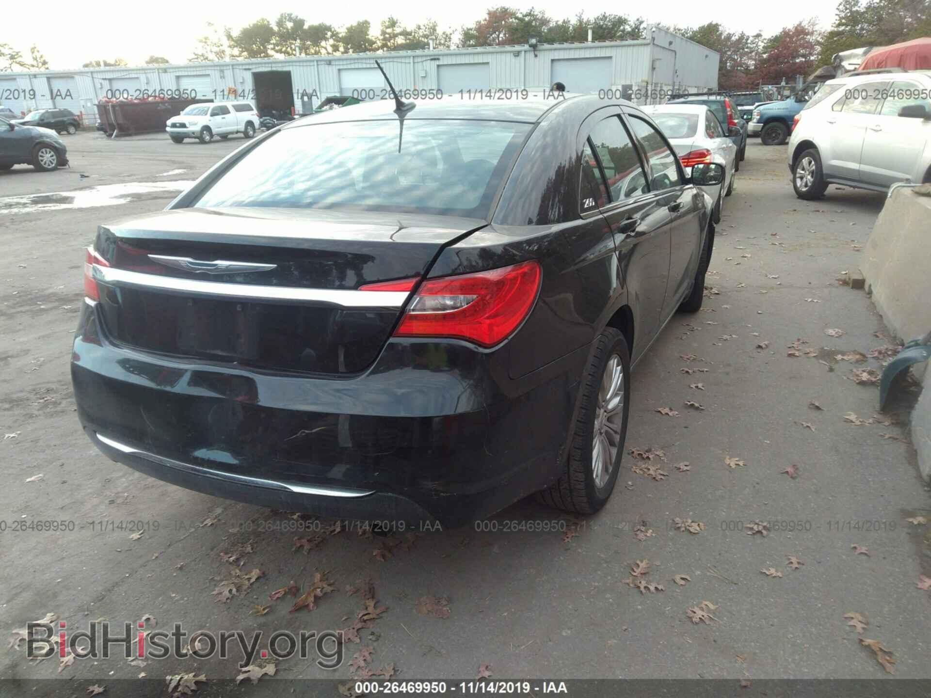 2012 Chrysler 200 - VIN: 1C3CCBAB3CN113422 - Фото 4