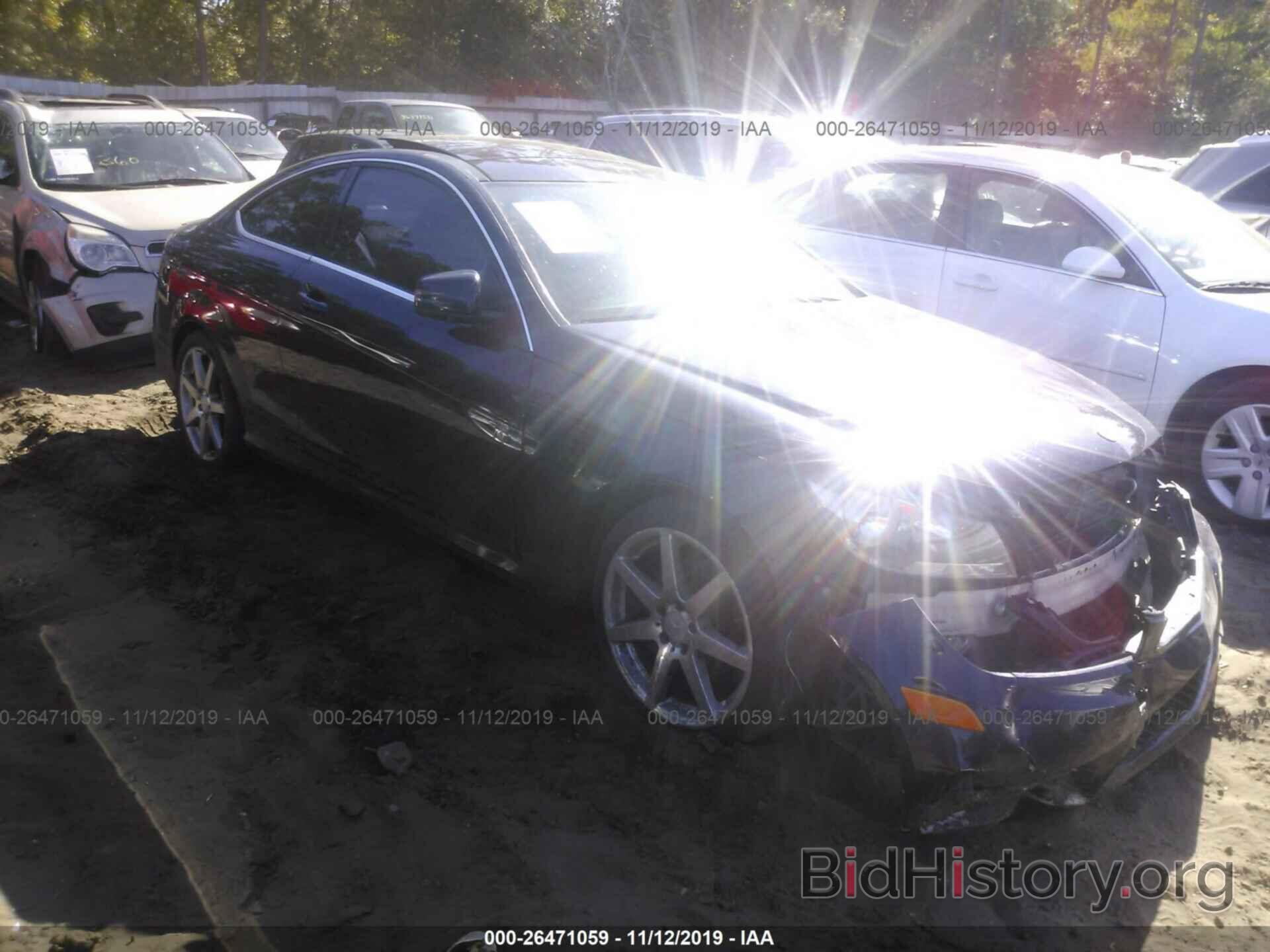 Photo WDDGJ4HB1DG051566 - MERCEDES-BENZ C 2013