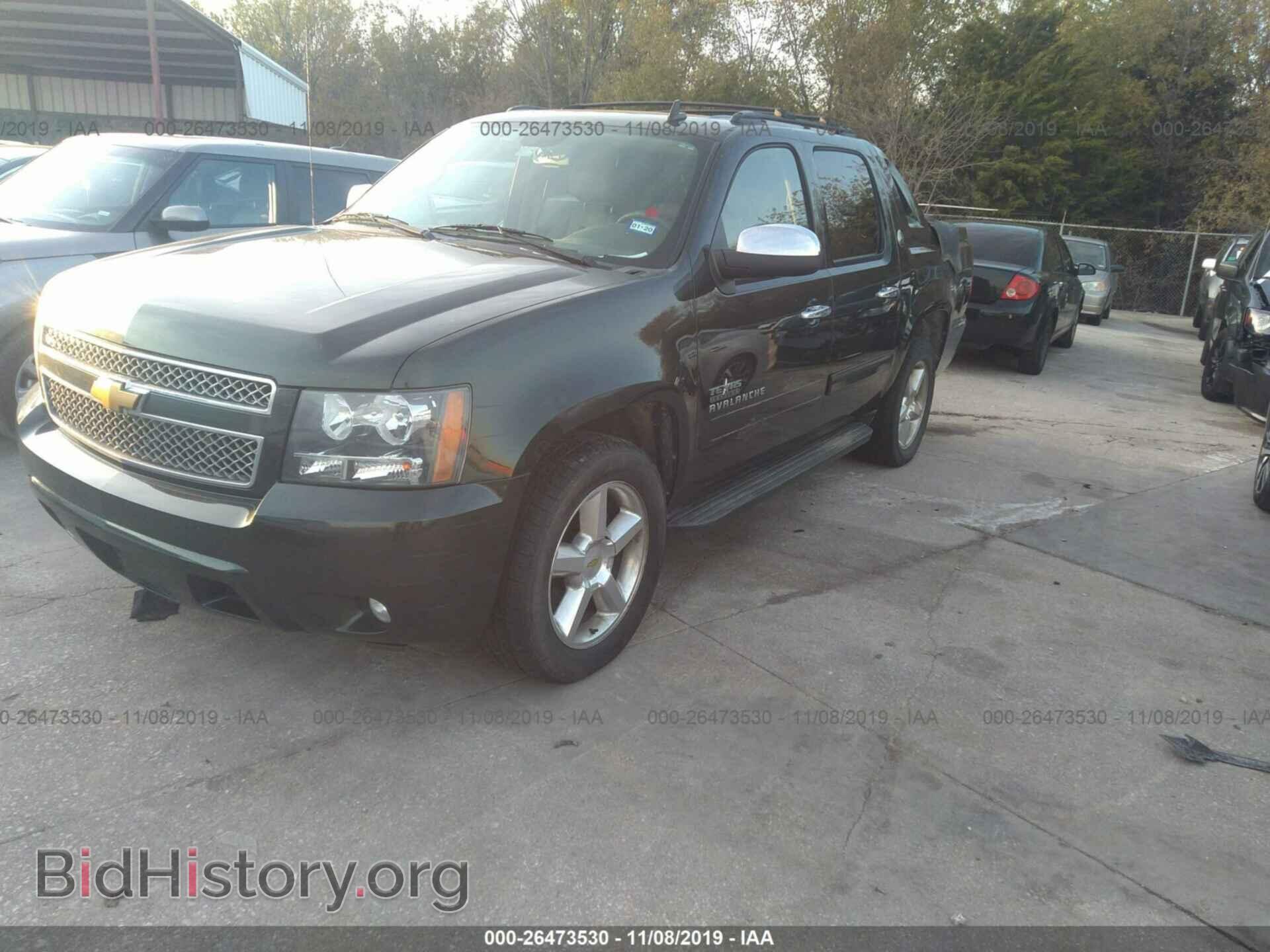 2013 CHEVROLET AVALANCHE - VIN: 3GNMCFE02DG288004 - Фото 2