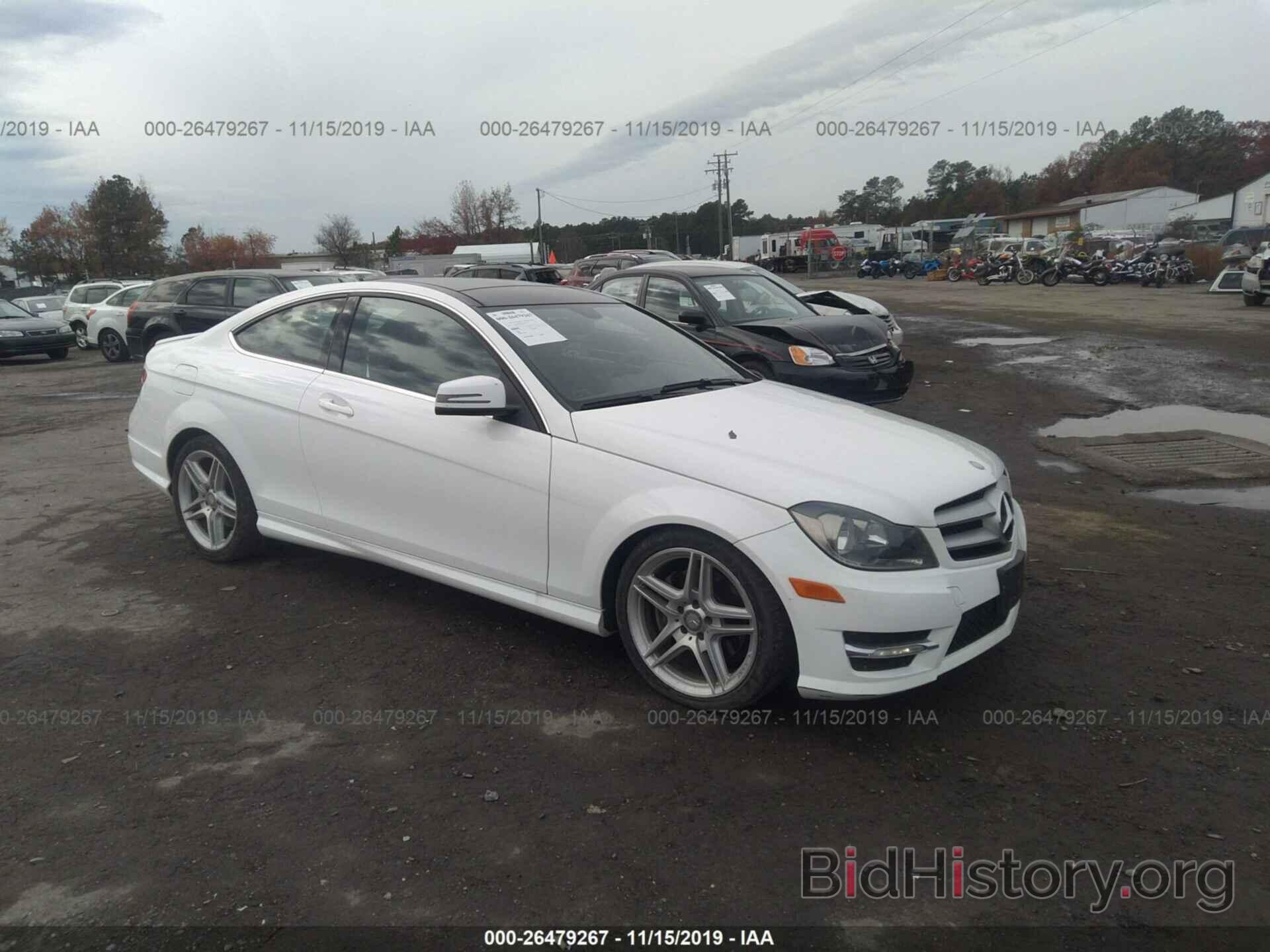 Photo WDDGJ8JB2DG154173 - MERCEDES-BENZ C 2013