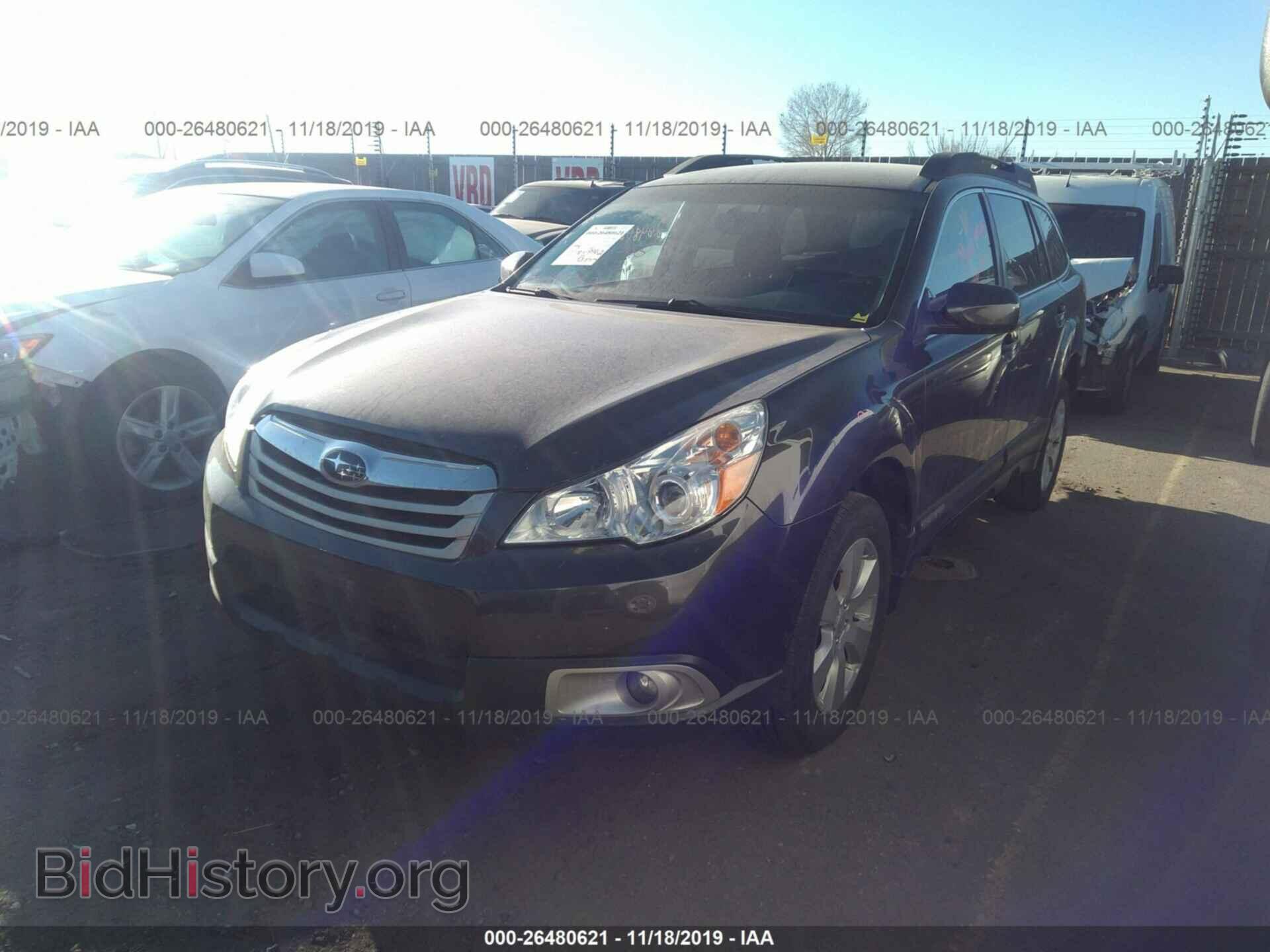 2011 Subaru Outback - VIN: 4S4BRBCC3B3334441 - Фото 2