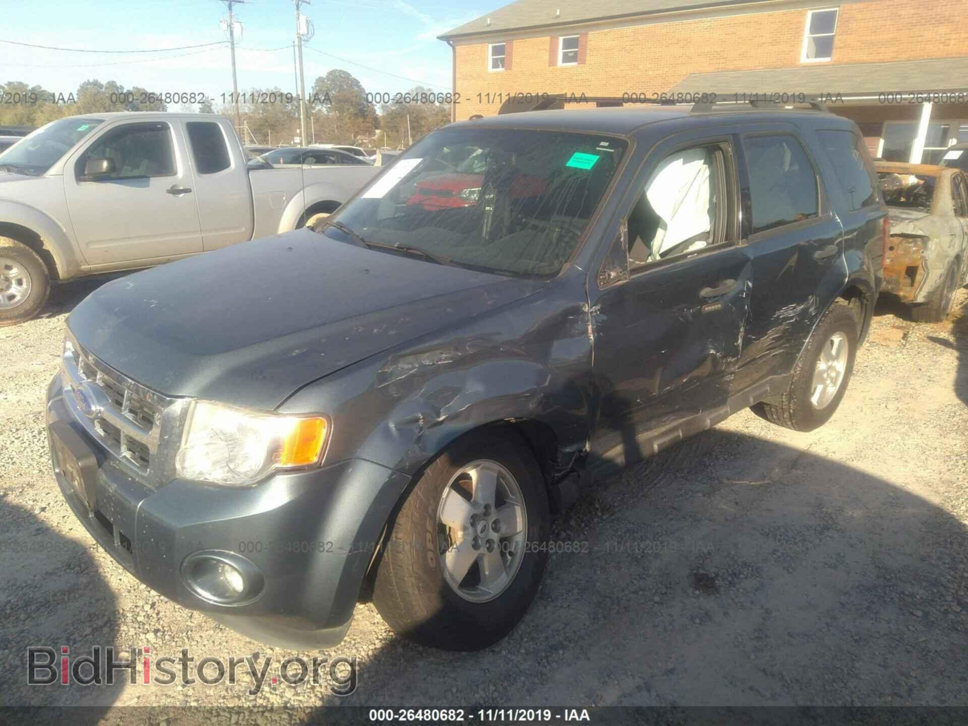 2012 Ford Escape - VIN: 1FMCU0D77CKB81918 - Photo 2
