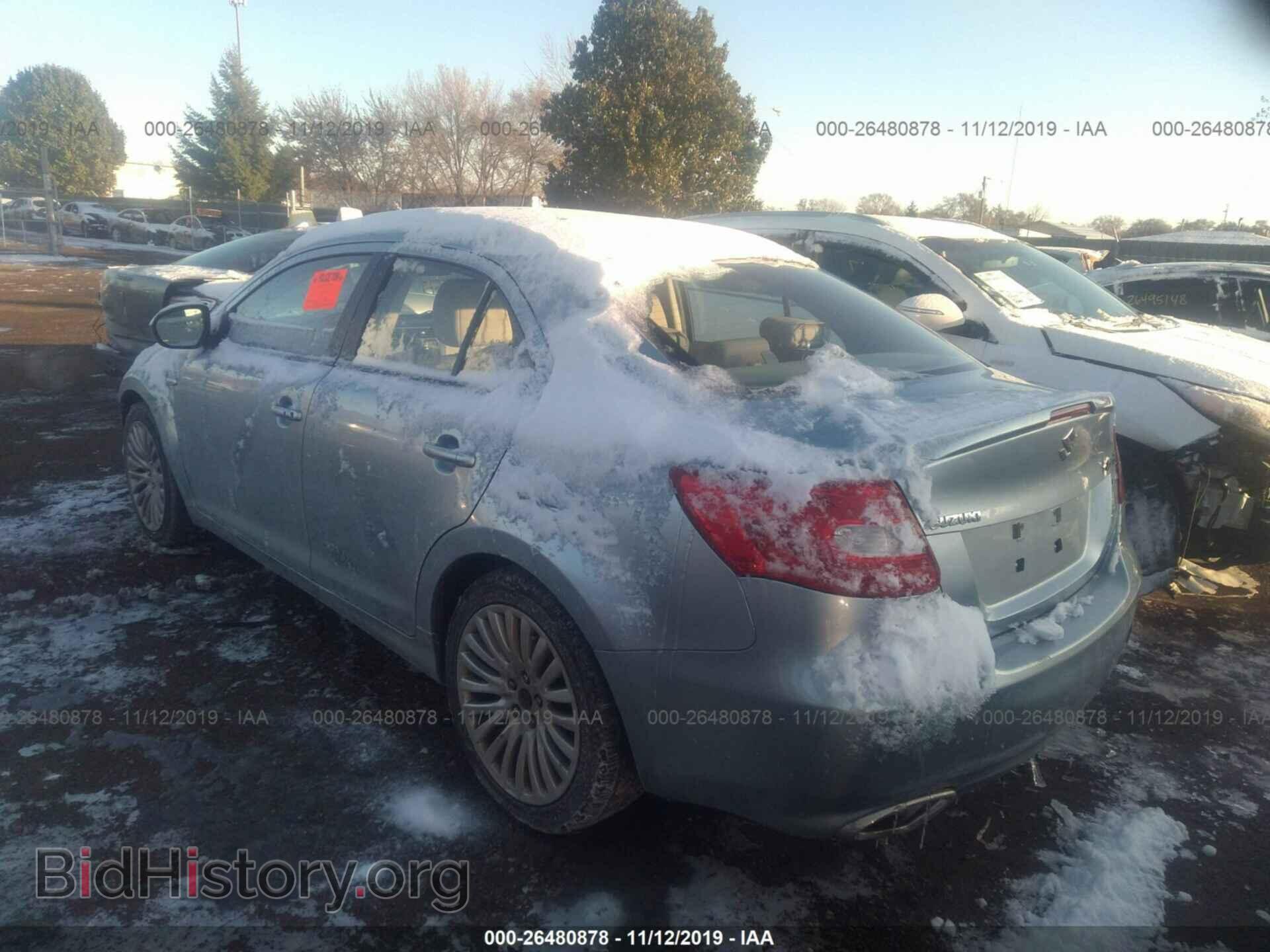 2011 Suzuki Kizashi - VIN: JS2RF9A38B6110433 - Photo 3