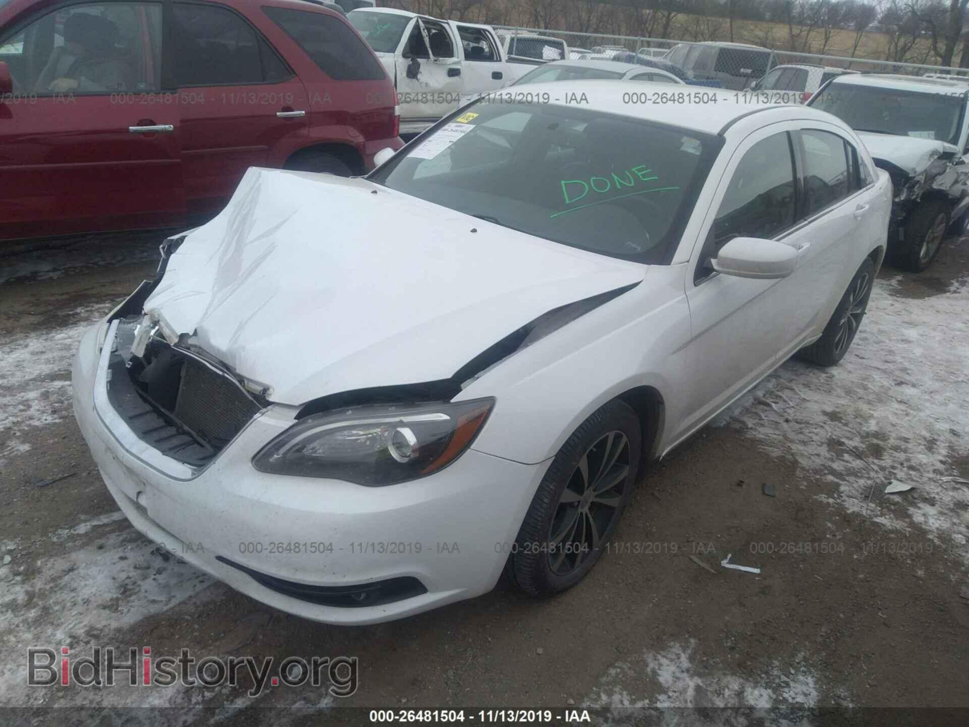2012 CHRYSLER 200 - VIN: 1C3CCBHG8CN297497 - Фото 2