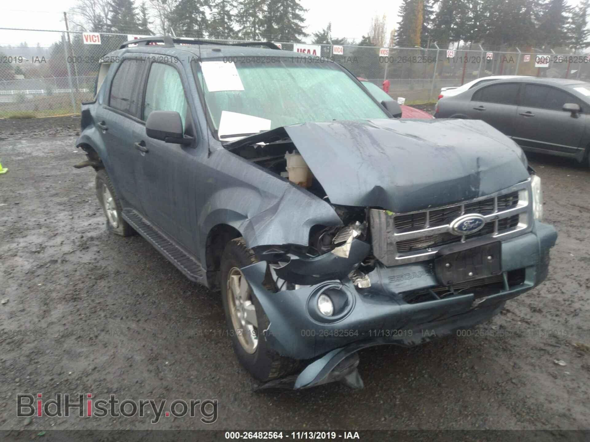 Photo 1FMCU9D71BKA68730 - Ford Escape 2011