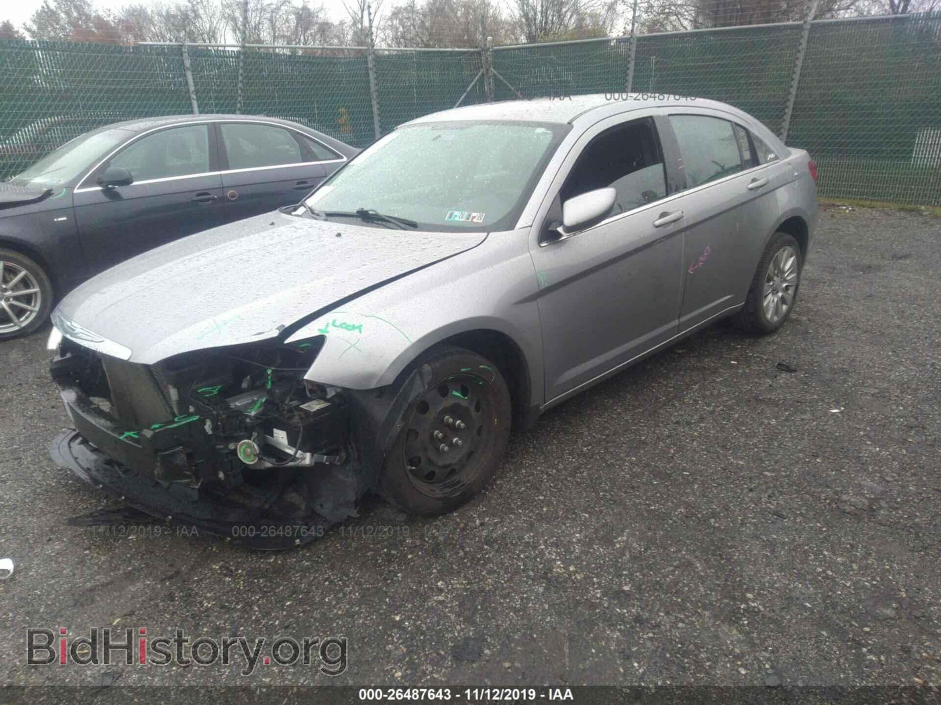 2013 CHRYSLER 200 - VIN: 1C3CCBAB0DN686697 - Фото 2