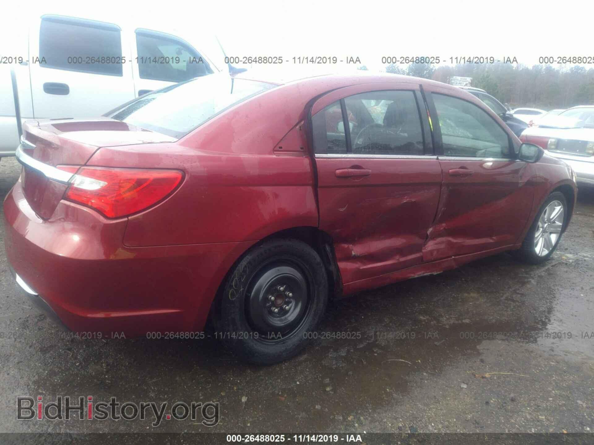 2013 Chrysler 200 - VIN: 1C3CCBAB0DN670418 - Фото 4