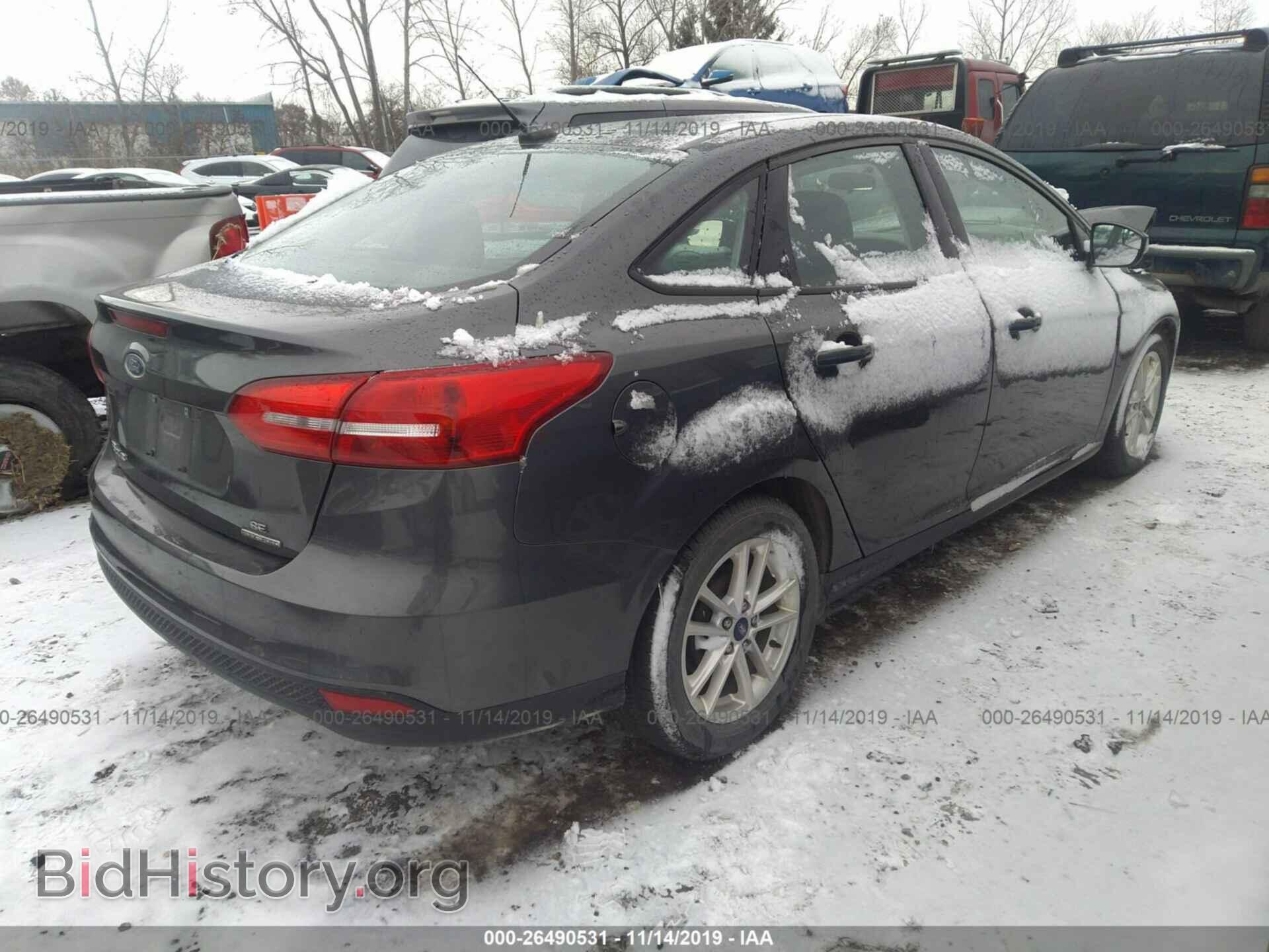 2016 Ford Focus - VIN: 1FADP3F27GL288458 - Фото 4