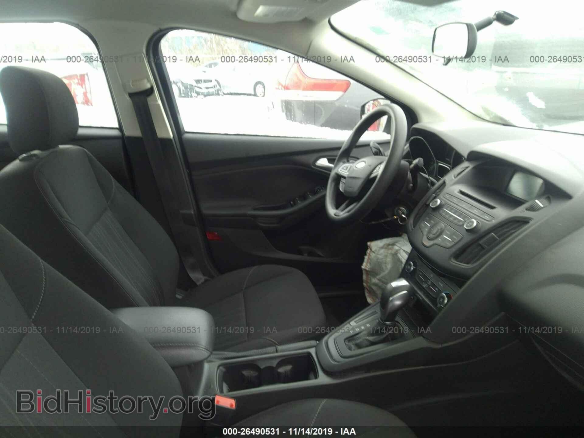 2016 Ford Focus - VIN: 1FADP3F27GL288458 - Фото 5