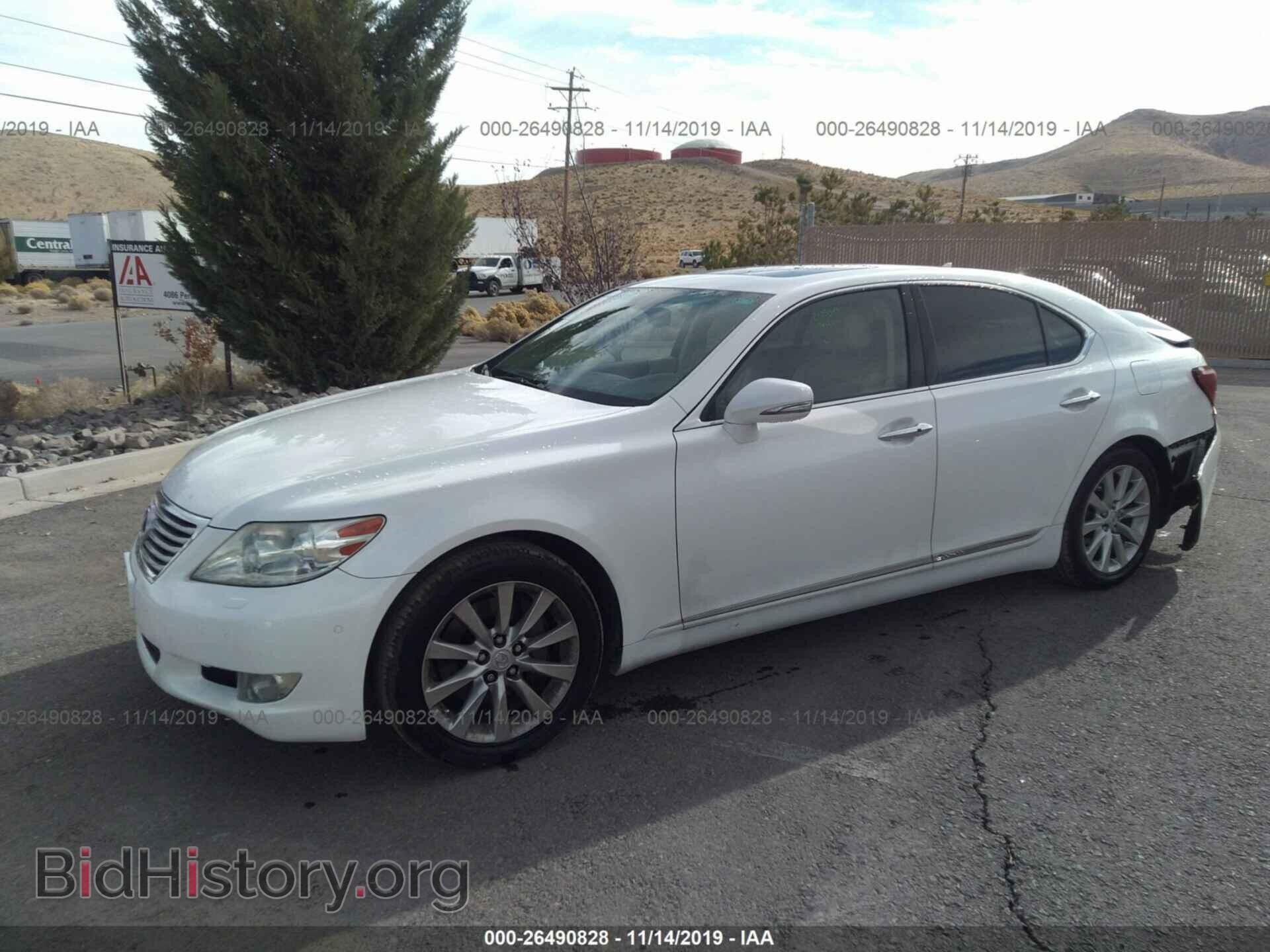2010 Lexus LS - VIN: JTHBL5EF1A5095200 - Фото 2