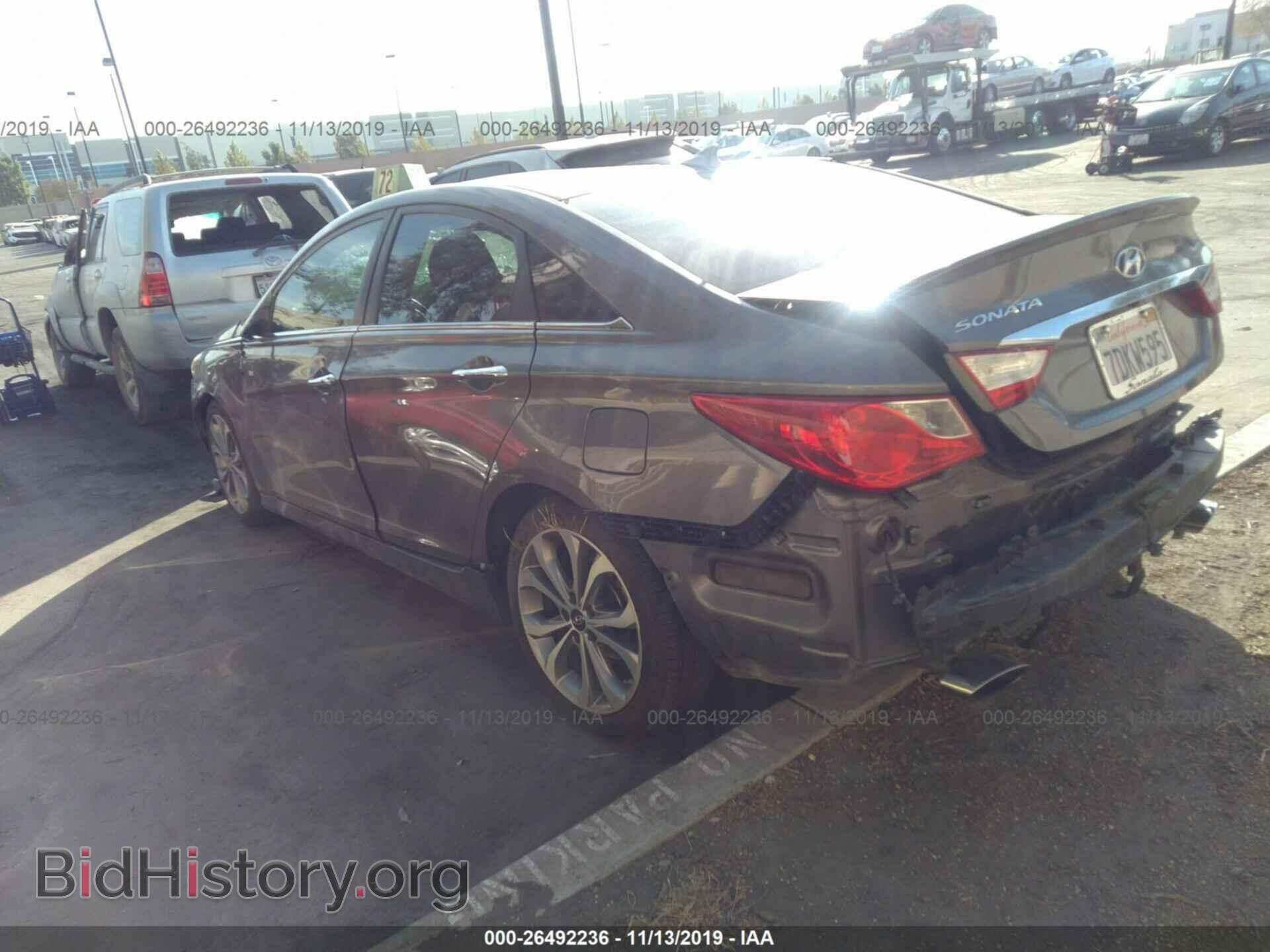 2014 Hyundai Sonata - VIN: 5NPEC4AC3EH846436 - Photo 3