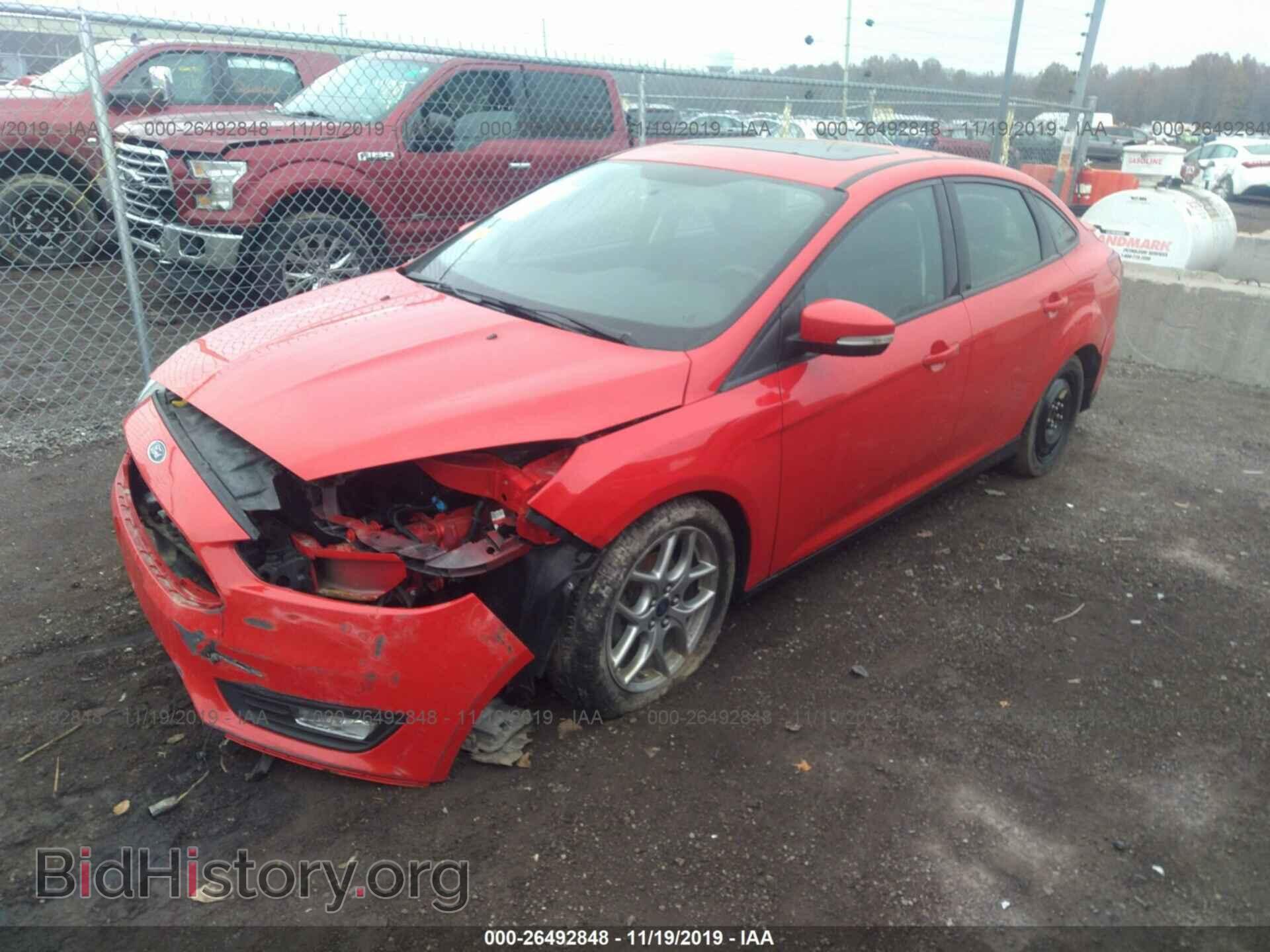 2015 Ford Focus - VIN: 1FADP3F2XFL213722 - Фото 2