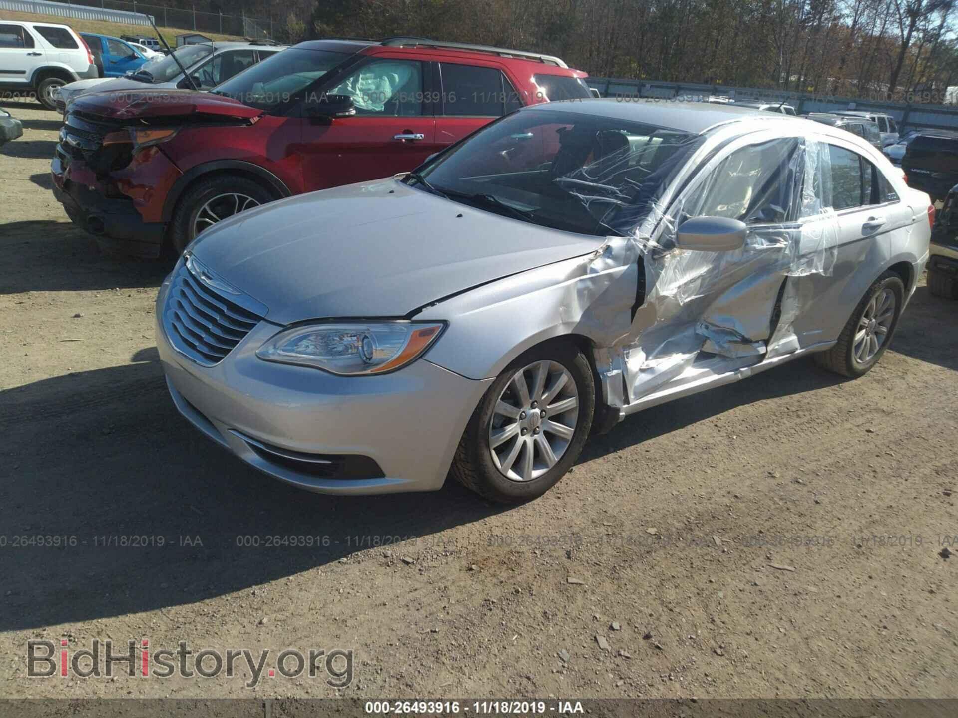 2012 CHRYSLER 200 - VIN: 1C3CCBBG1CN125501 - Фото 2